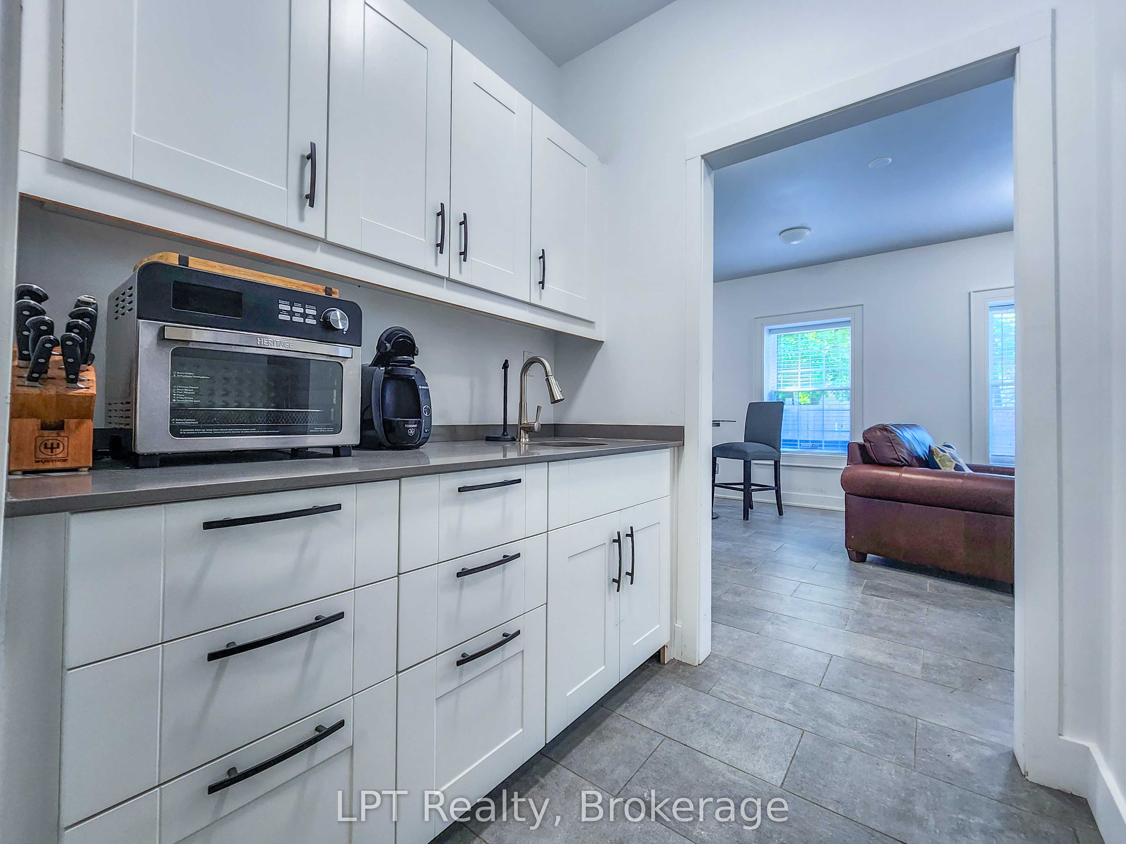 12 Leggett Lane Unit #3 Property Photo 15