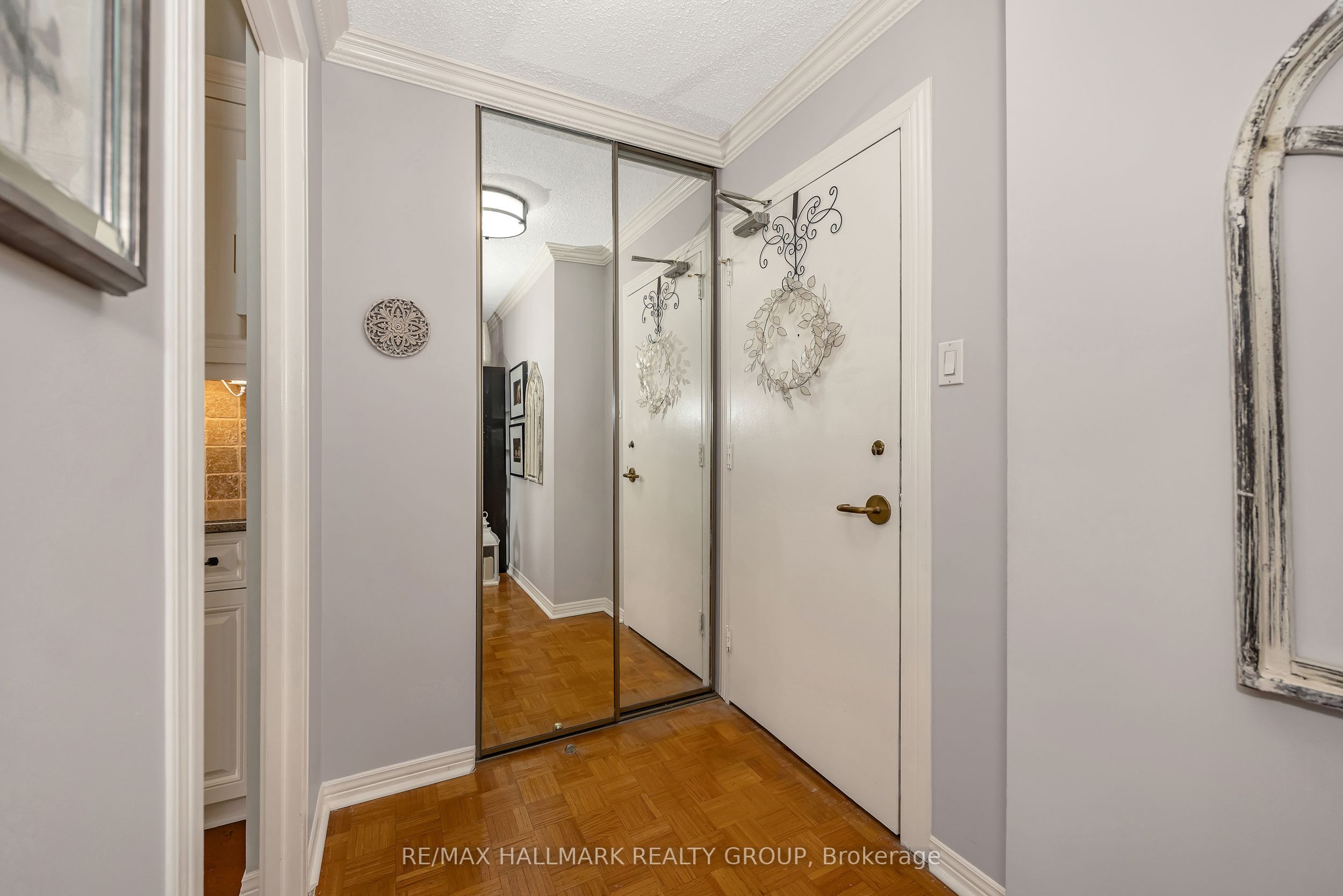 2625 Regina Street 1706 Property Photo 2