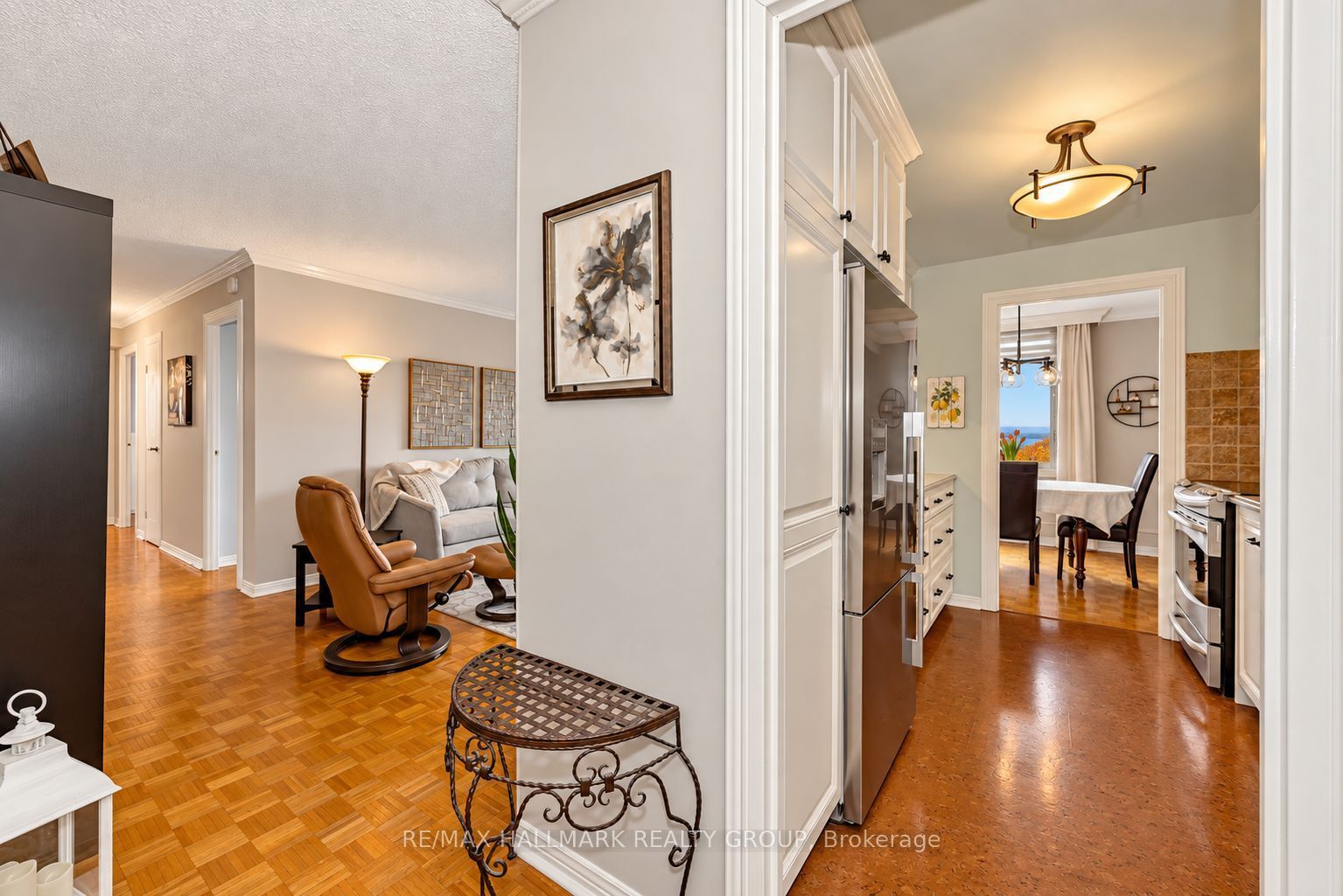 2625 Regina Street 1706 Property Photo 3