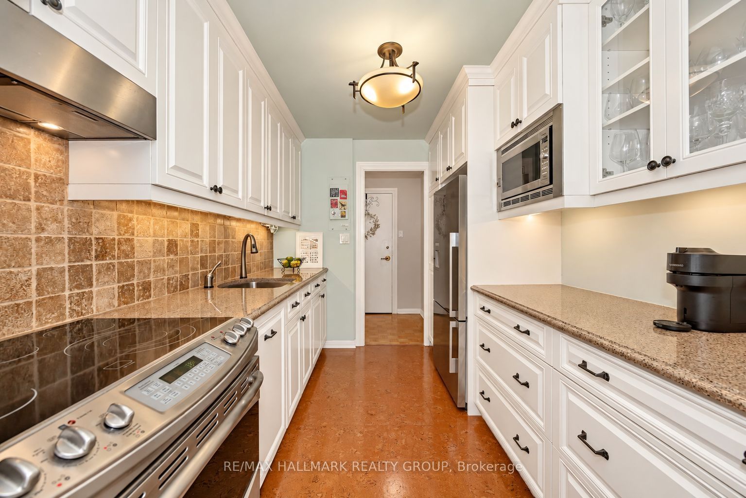 2625 Regina Street 1706 Property Photo 8