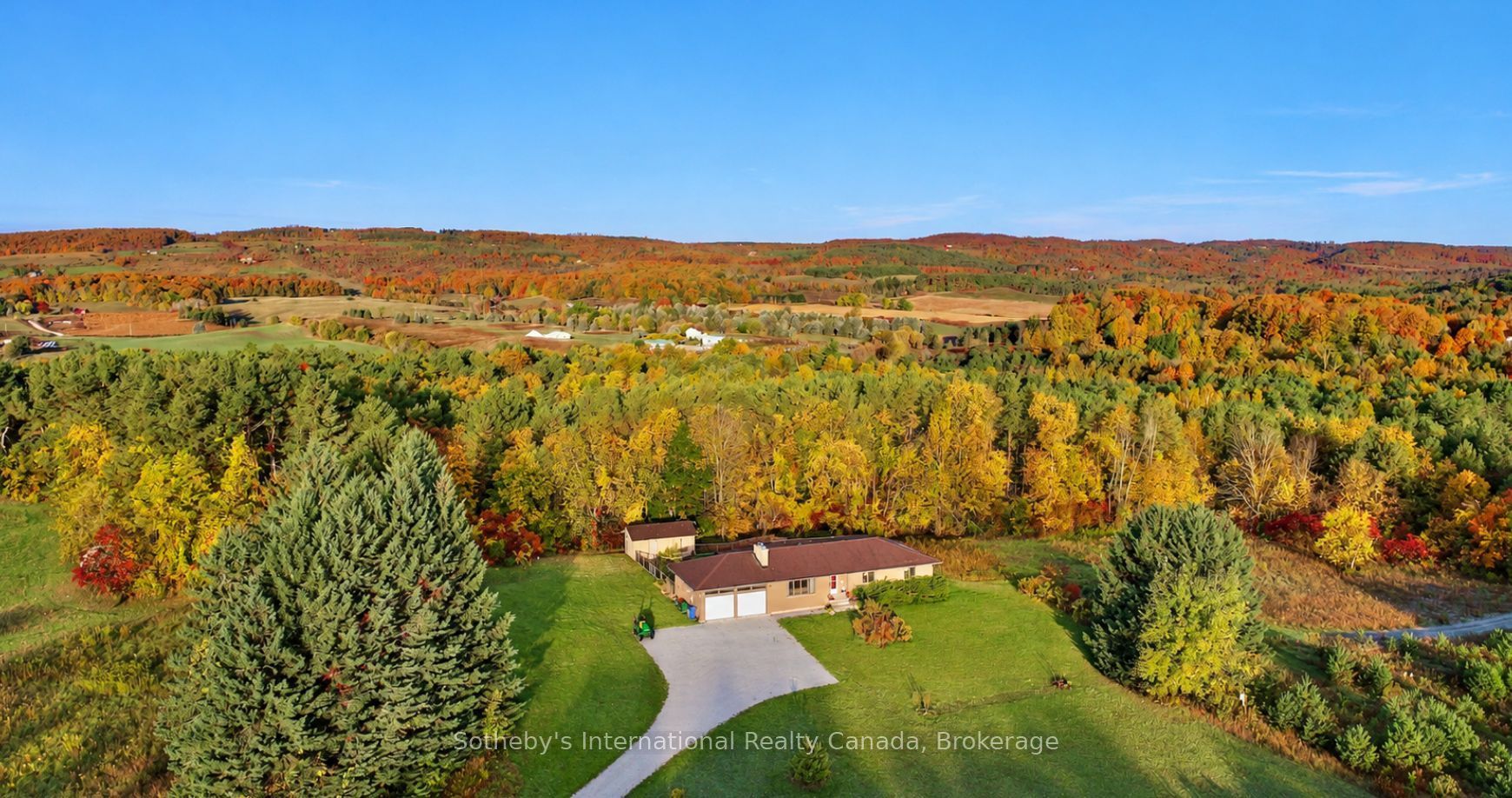 938400 Airport Road Property Photo 1