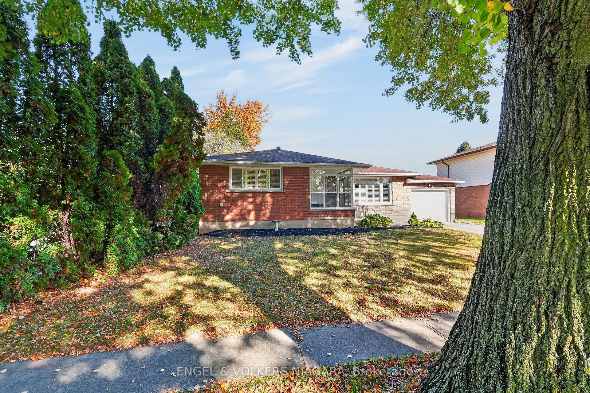 6773 Crawford Street Property Photo 1
