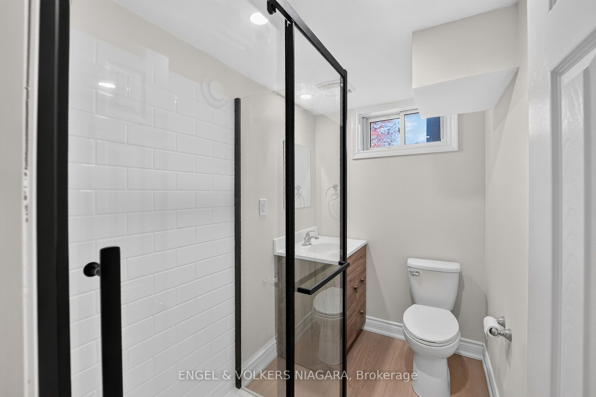 6773 Crawford Street Property Photo 21