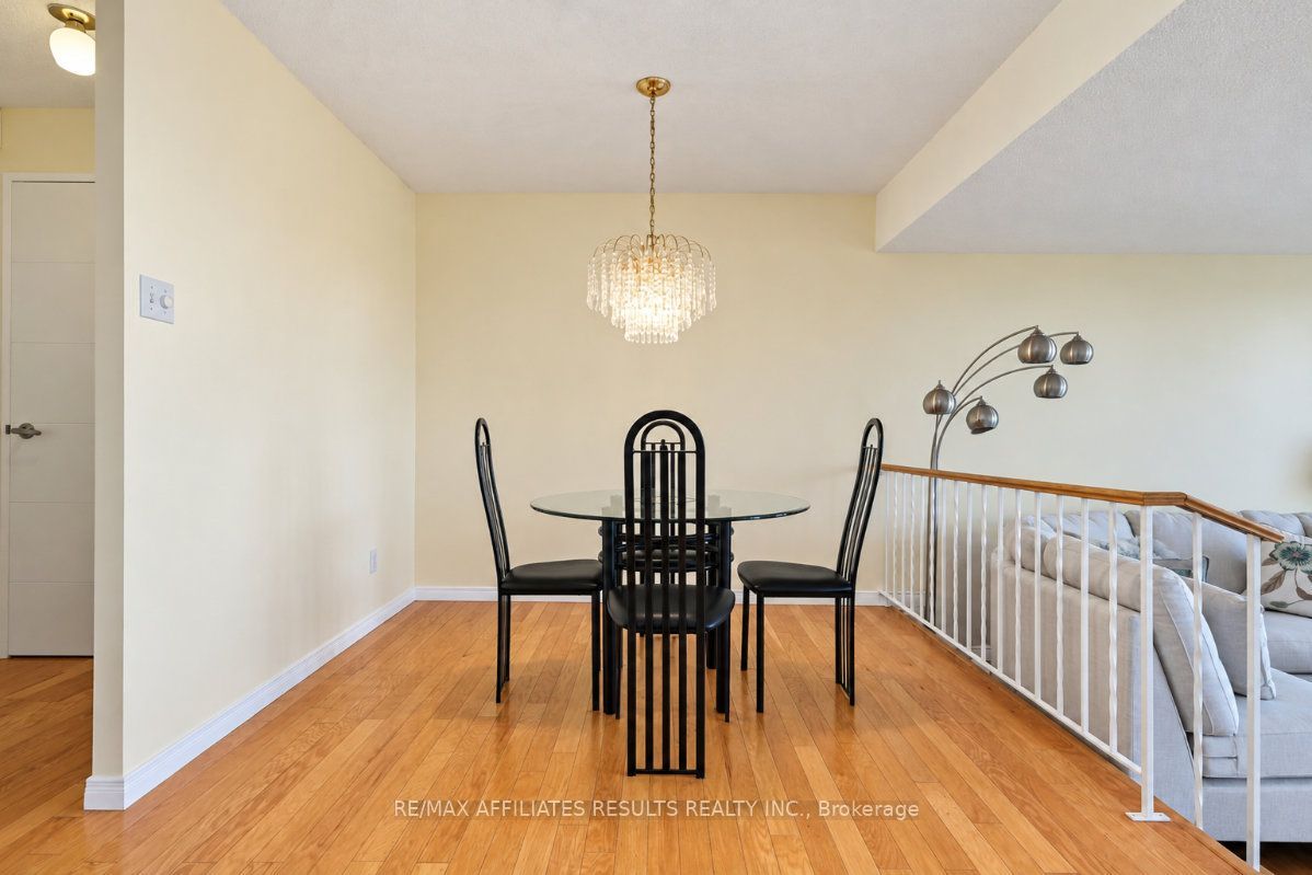 415 Greenview Avenue 408 Property Photo 12