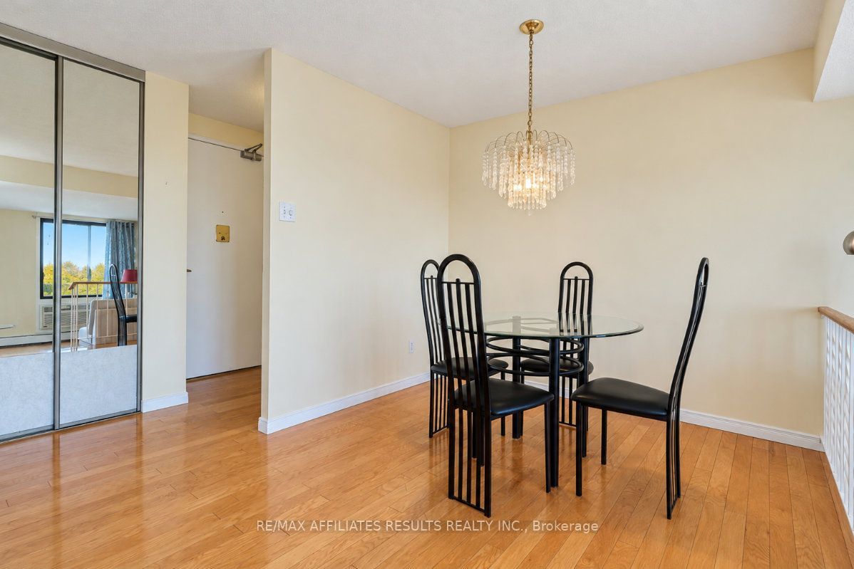 415 Greenview Avenue 408 Property Photo 13