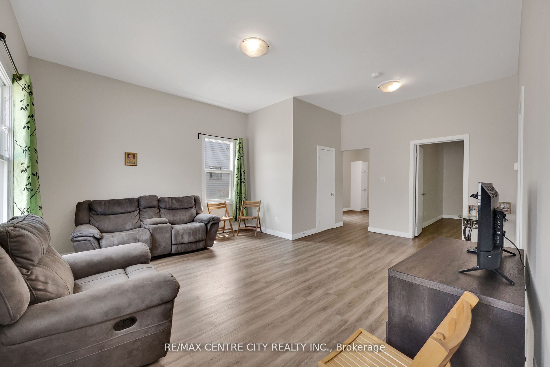 101 Hamilton Road Property Photo 3