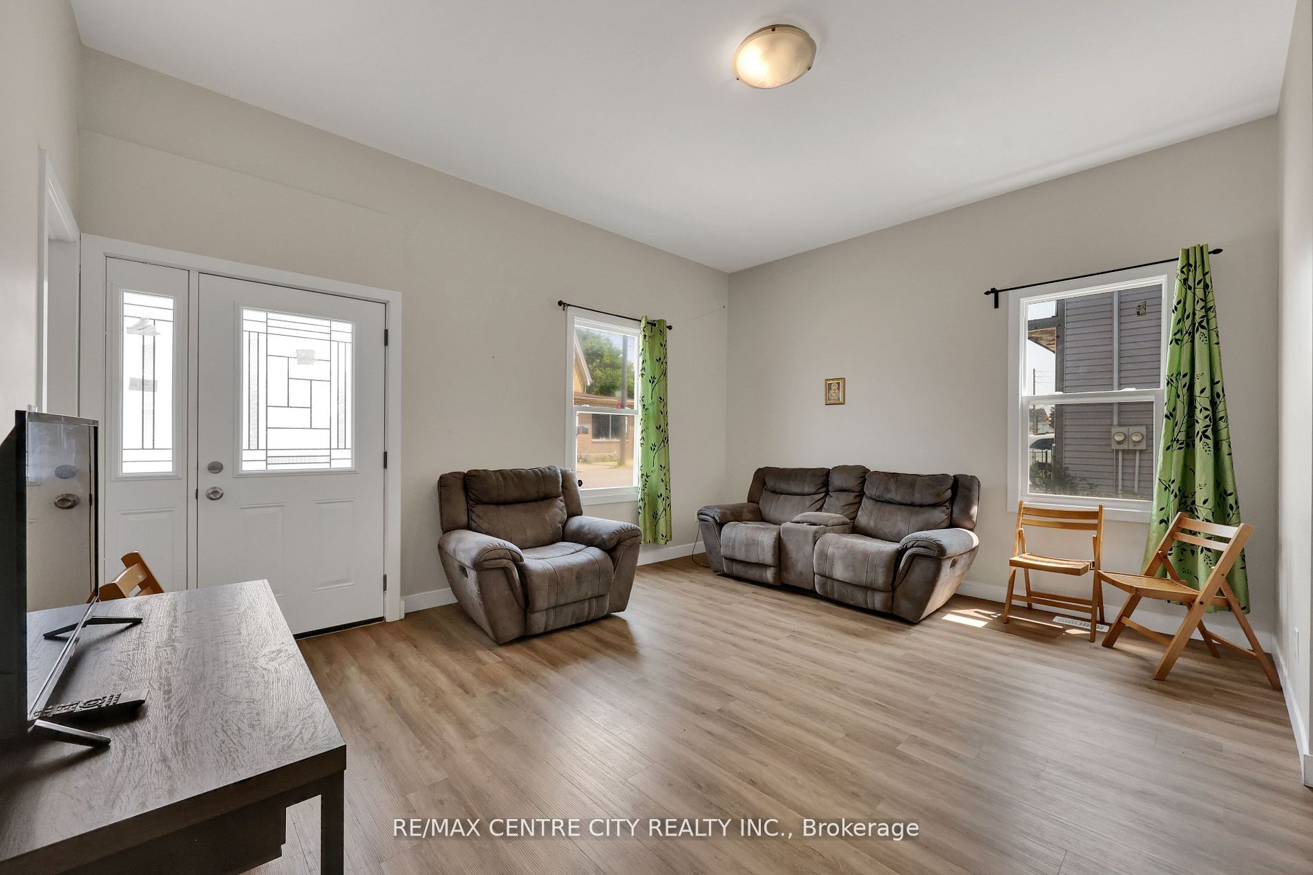 101 Hamilton Road Property Photo 6