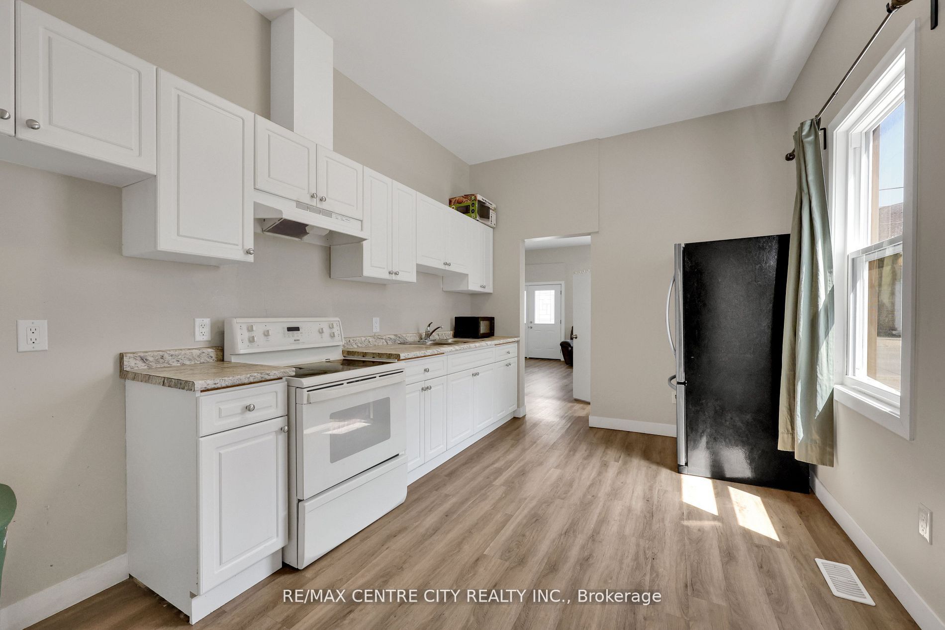 101 Hamilton Road Property Photo 7