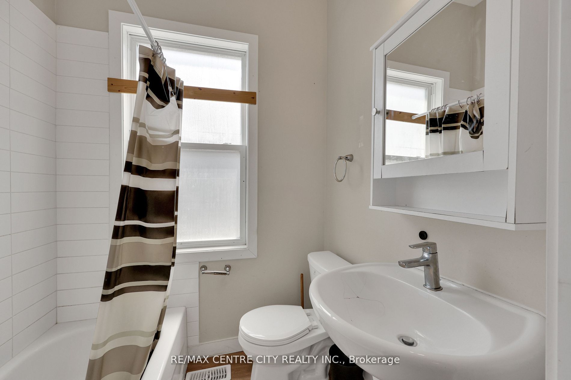 101 Hamilton Road Property Photo 12