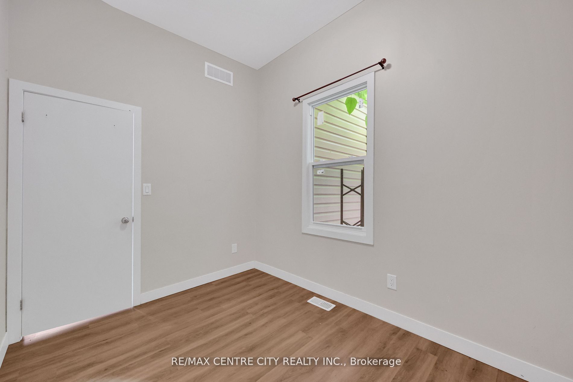 101 Hamilton Road Property Photo 14
