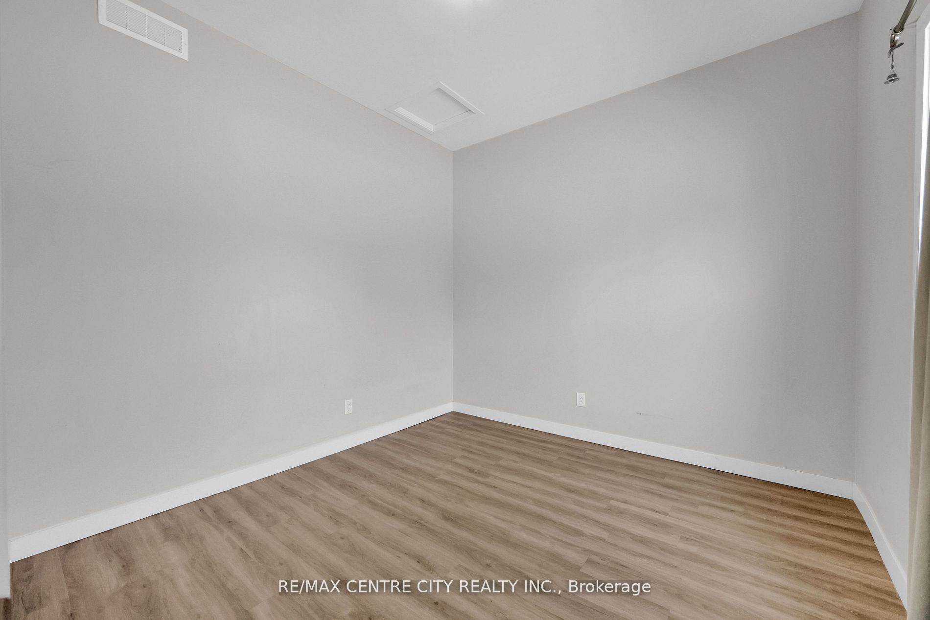 101 Hamilton Road Property Photo 15