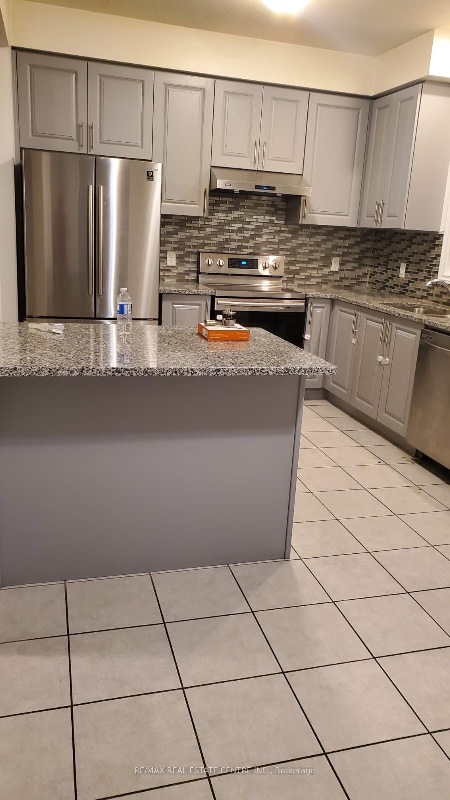 19 Saddlebrook Court Property Photo 4