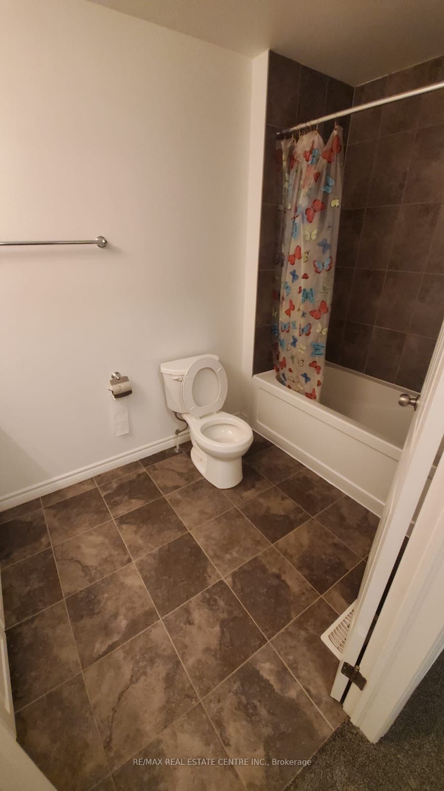 19 Saddlebrook Court Property Photo 7