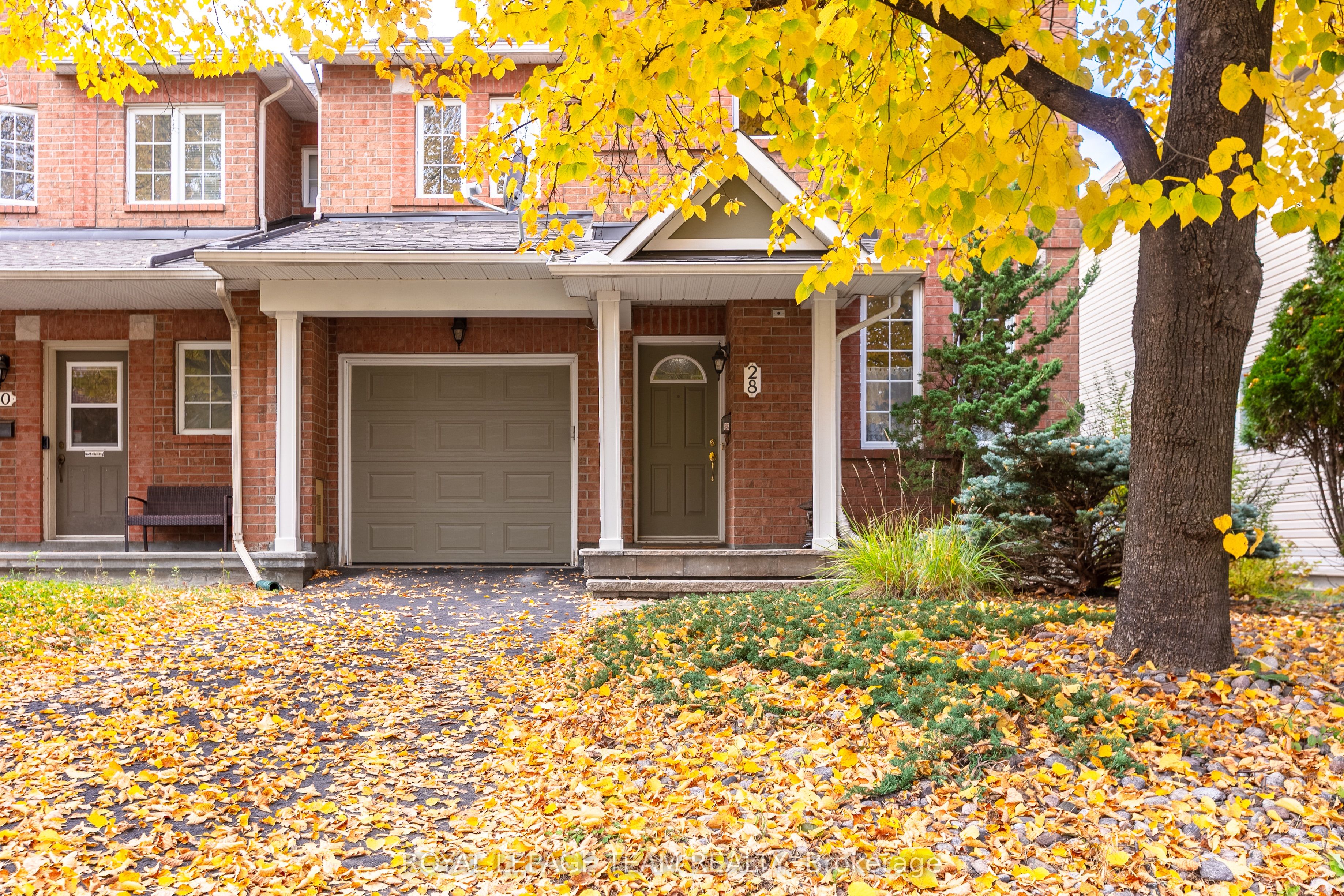28 Appledale Drive Property Photo 2