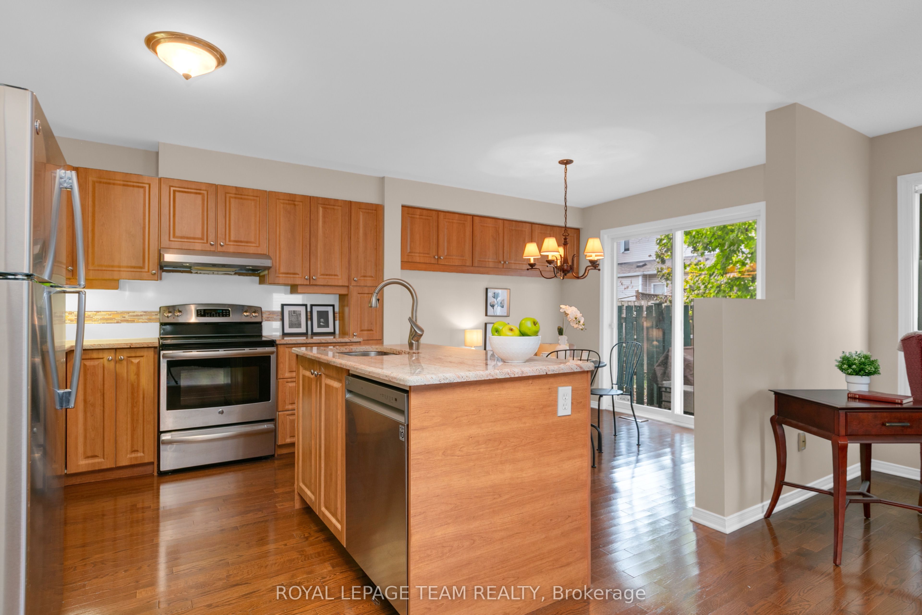 28 Appledale Drive Property Photo 15