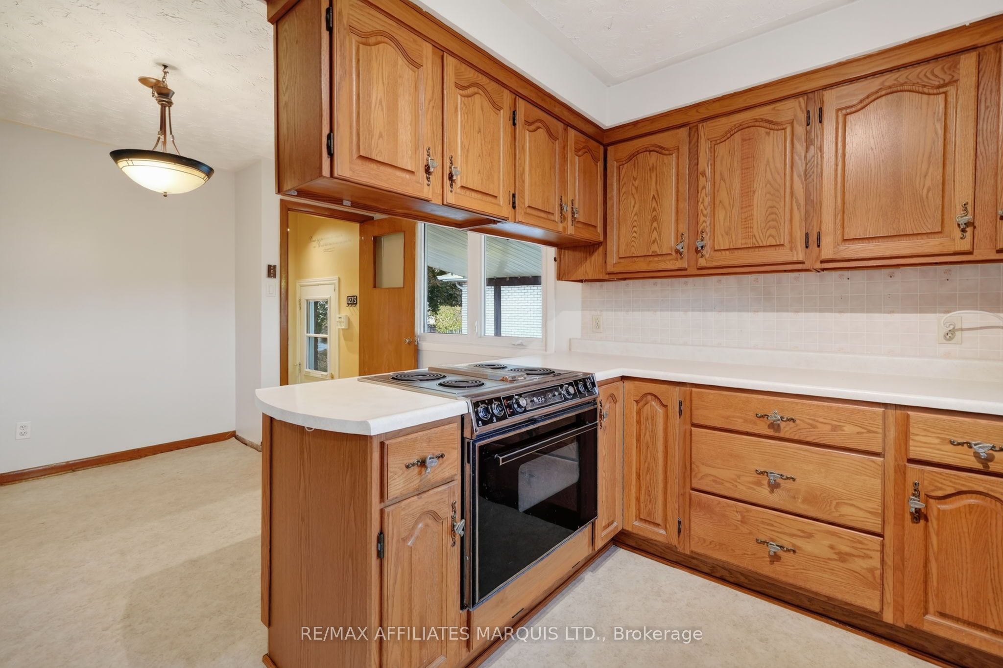 420 Anthony Street Property Photo 8