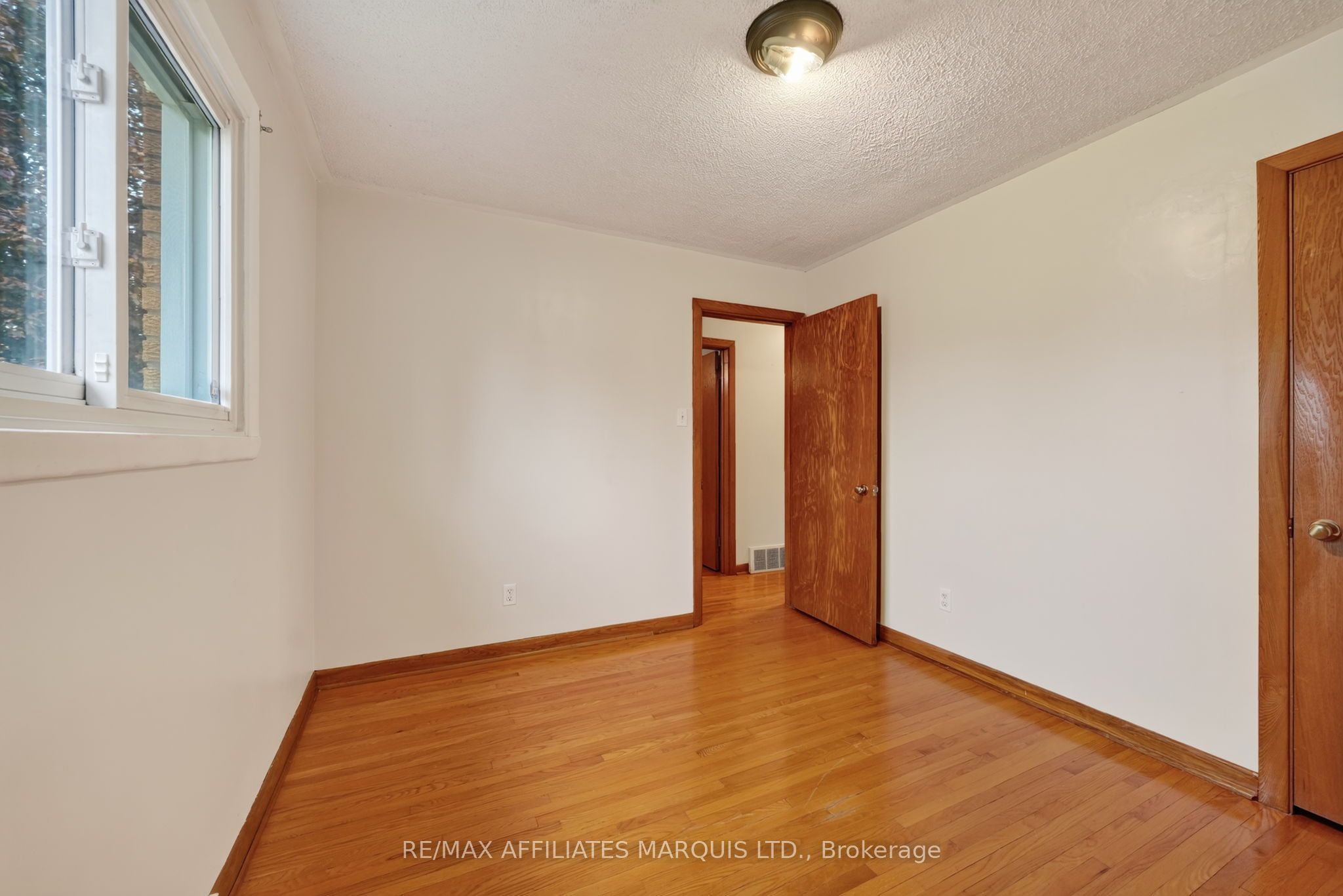 420 Anthony Street Property Photo 12
