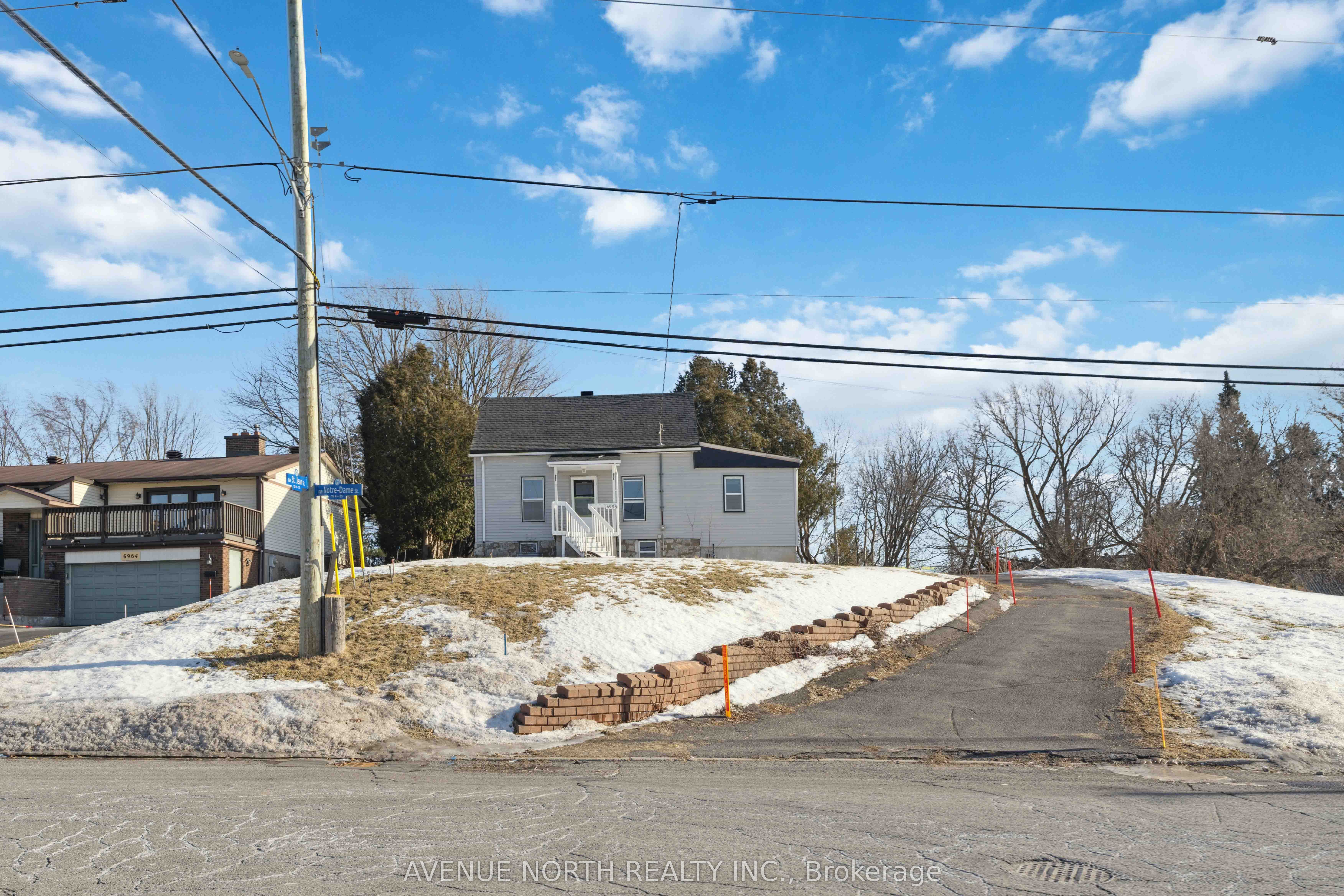 6958 Notre Dame Street Property Photo 6