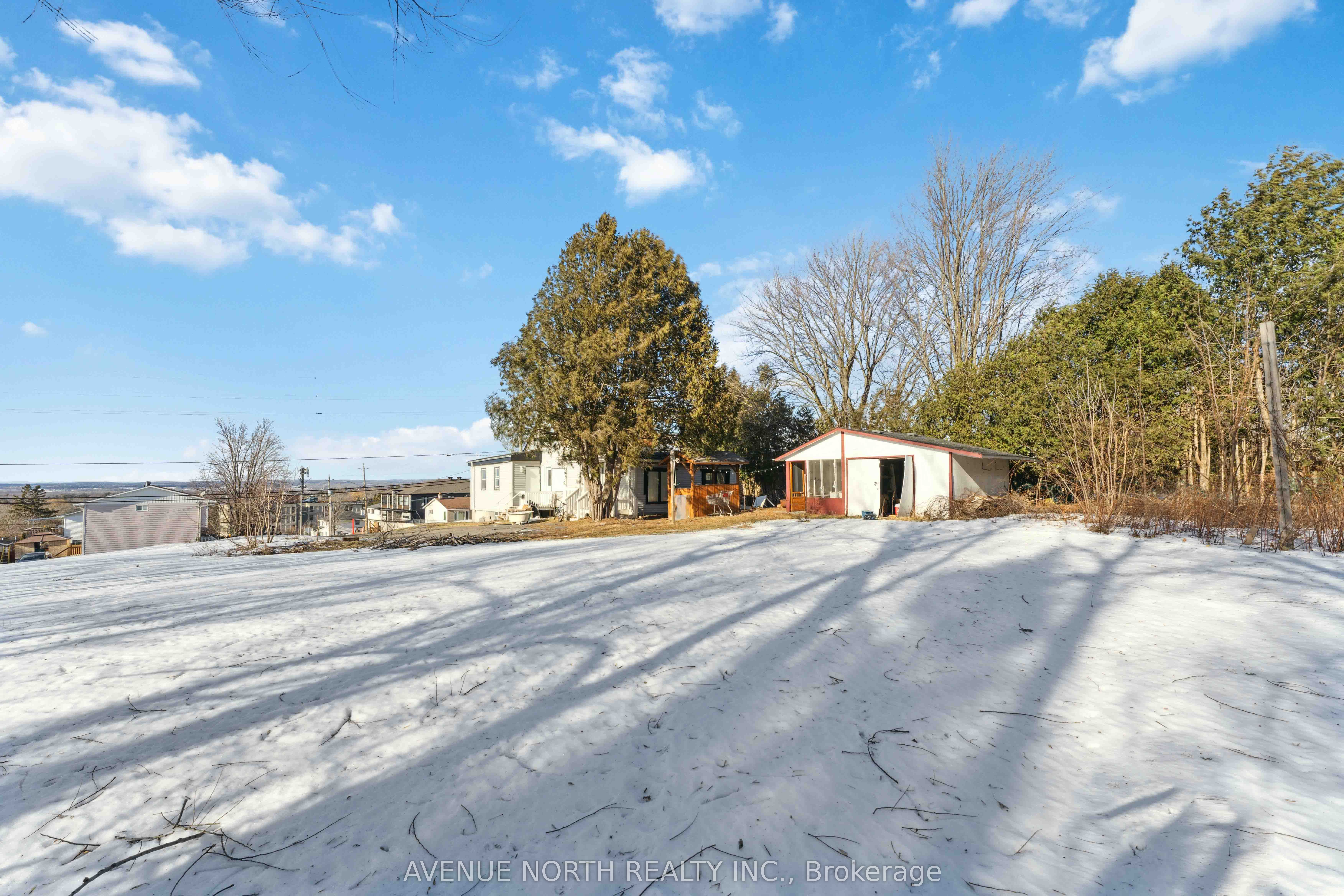 6958 Notre Dame Street Property Photo 8