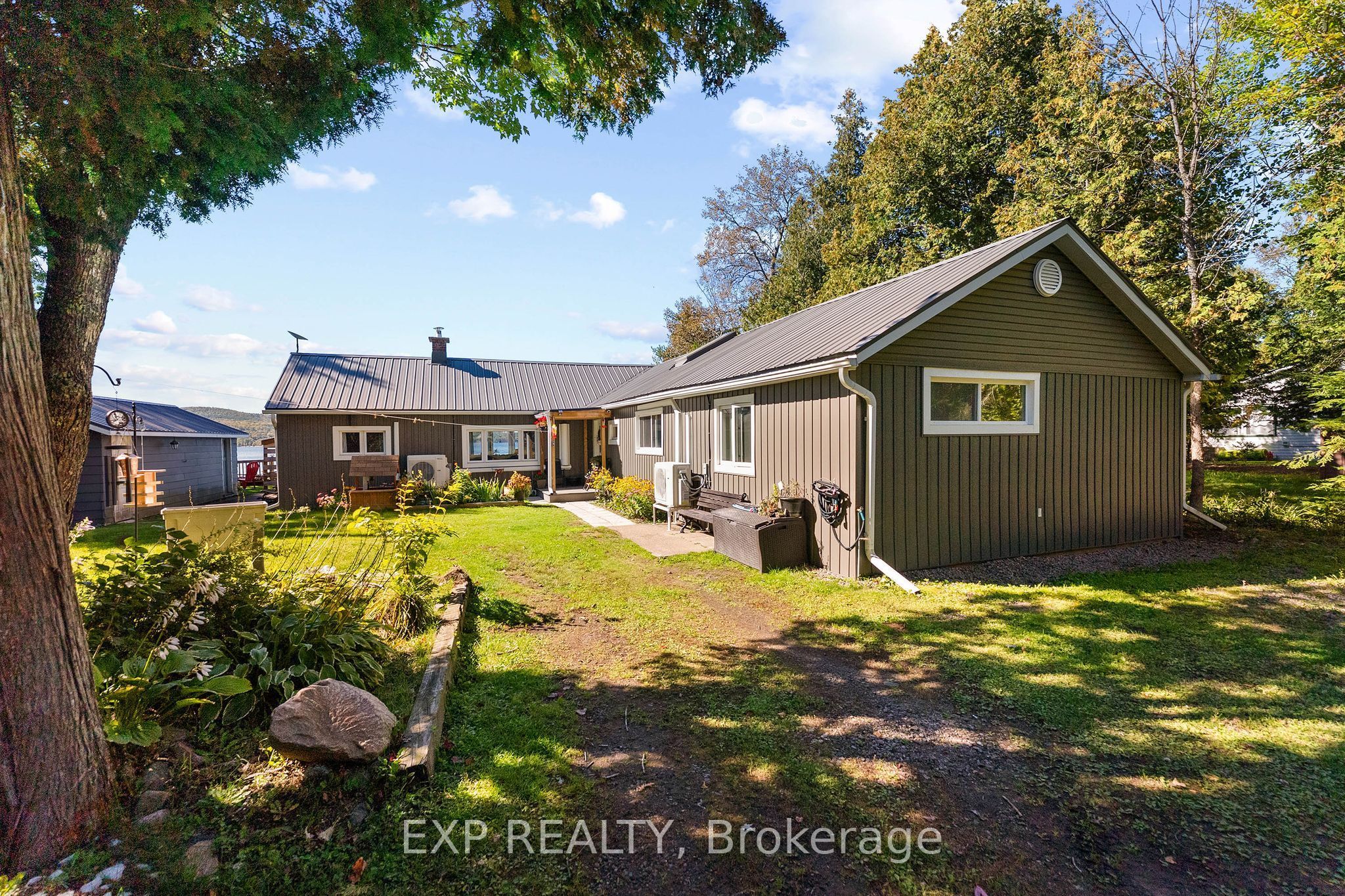 42195 Combermere Road Property Photo 2