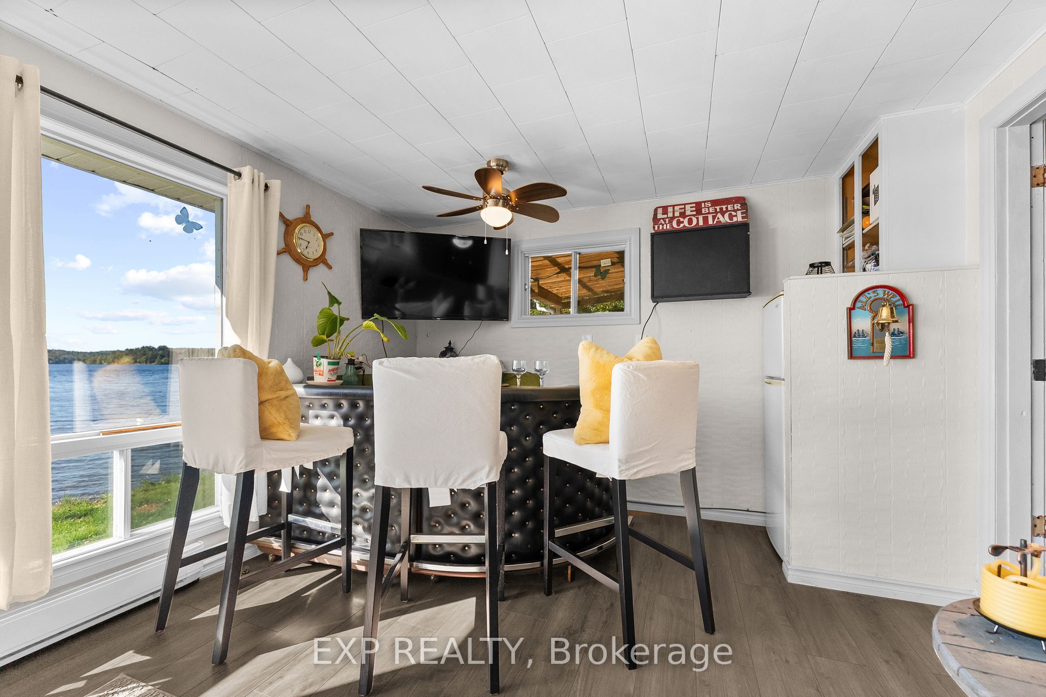 42195 Combermere Road Property Photo 13