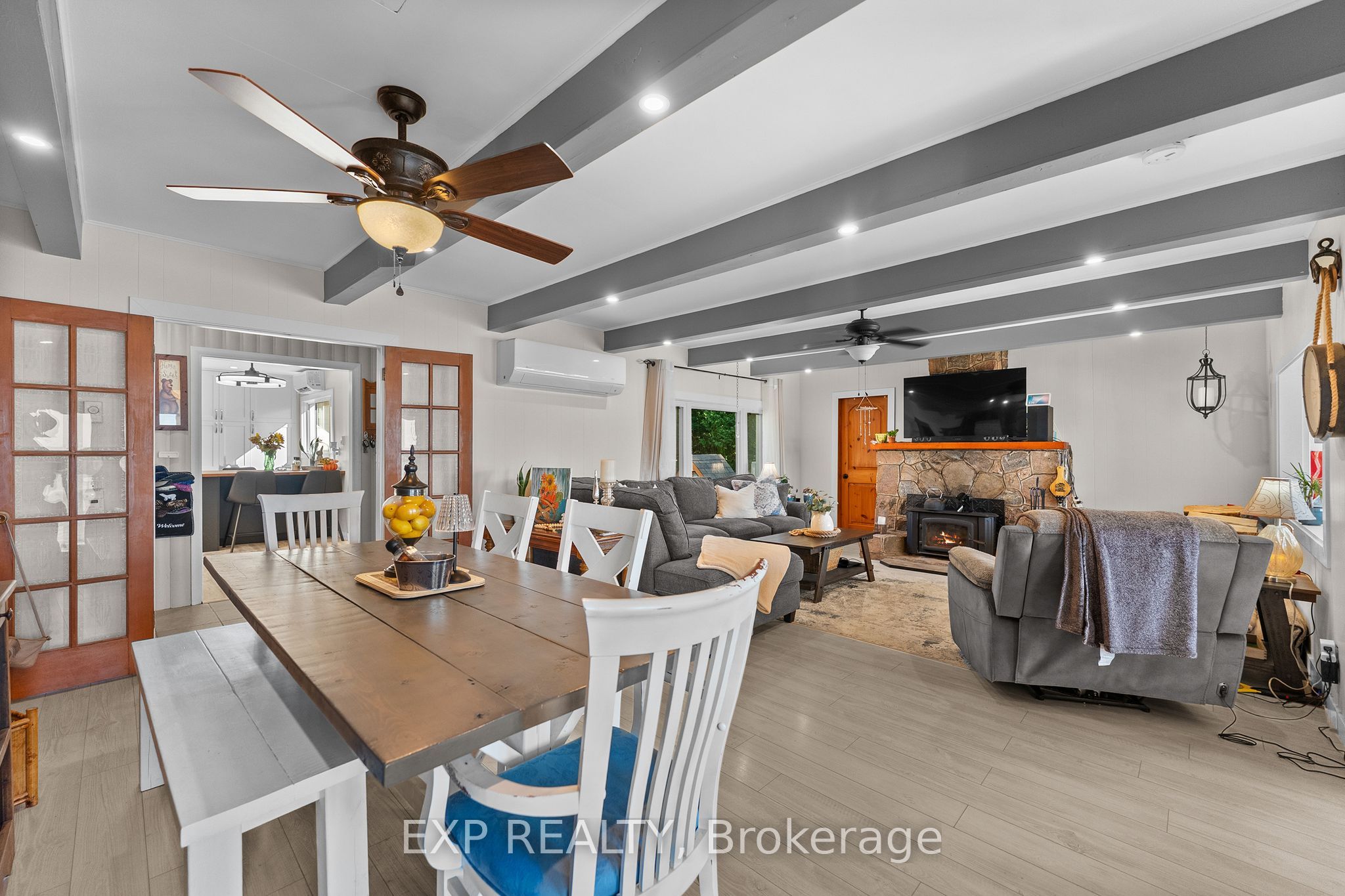 42195 Combermere Road Property Photo 16