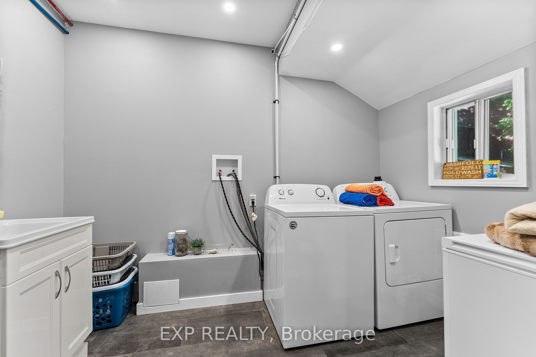 42195 Combermere Road Property Photo 24
