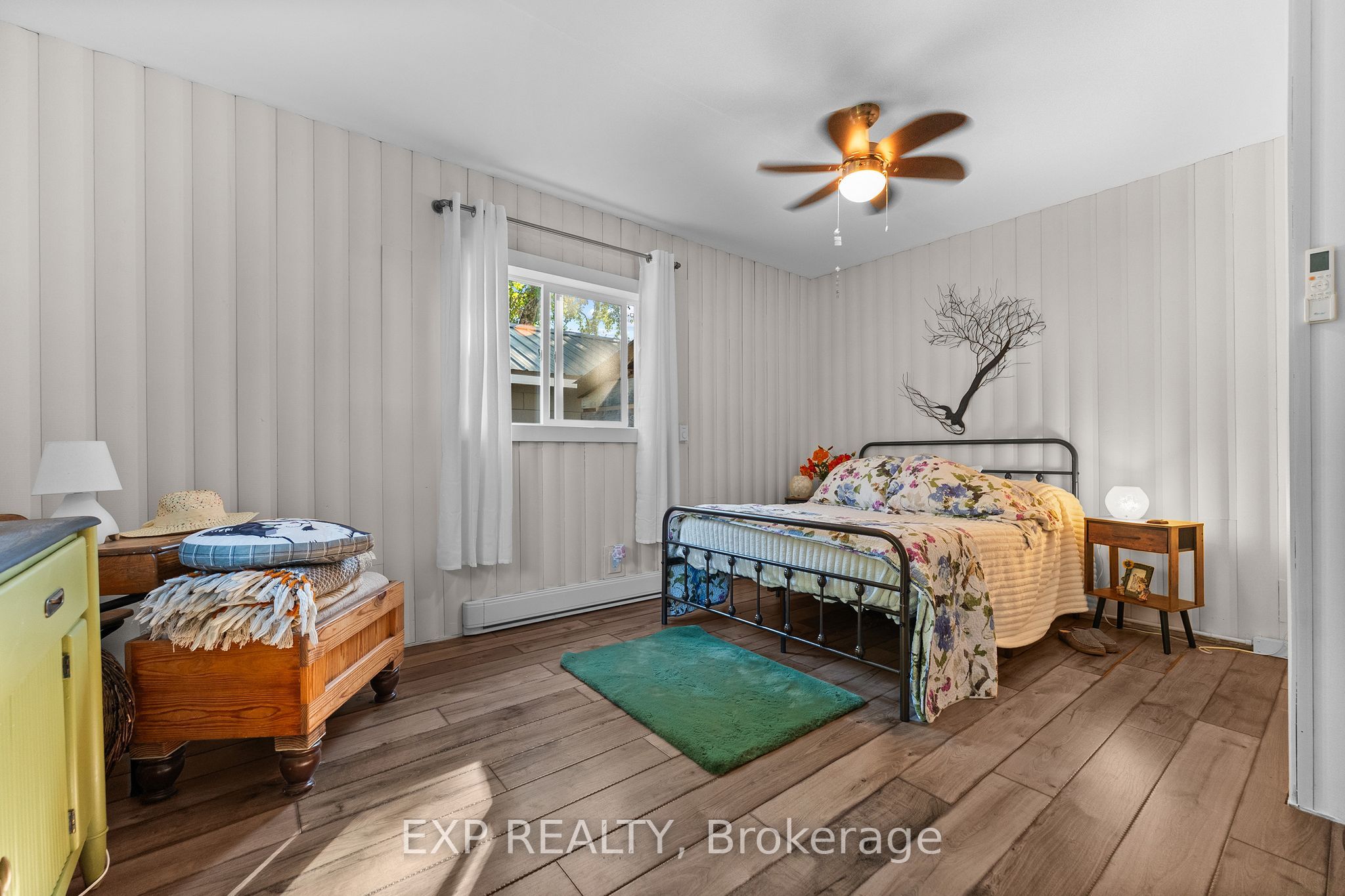42195 Combermere Road Property Photo 32
