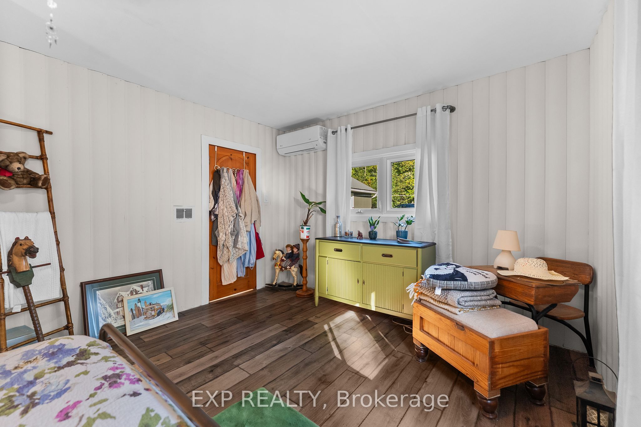 42195 Combermere Road Property Photo 33