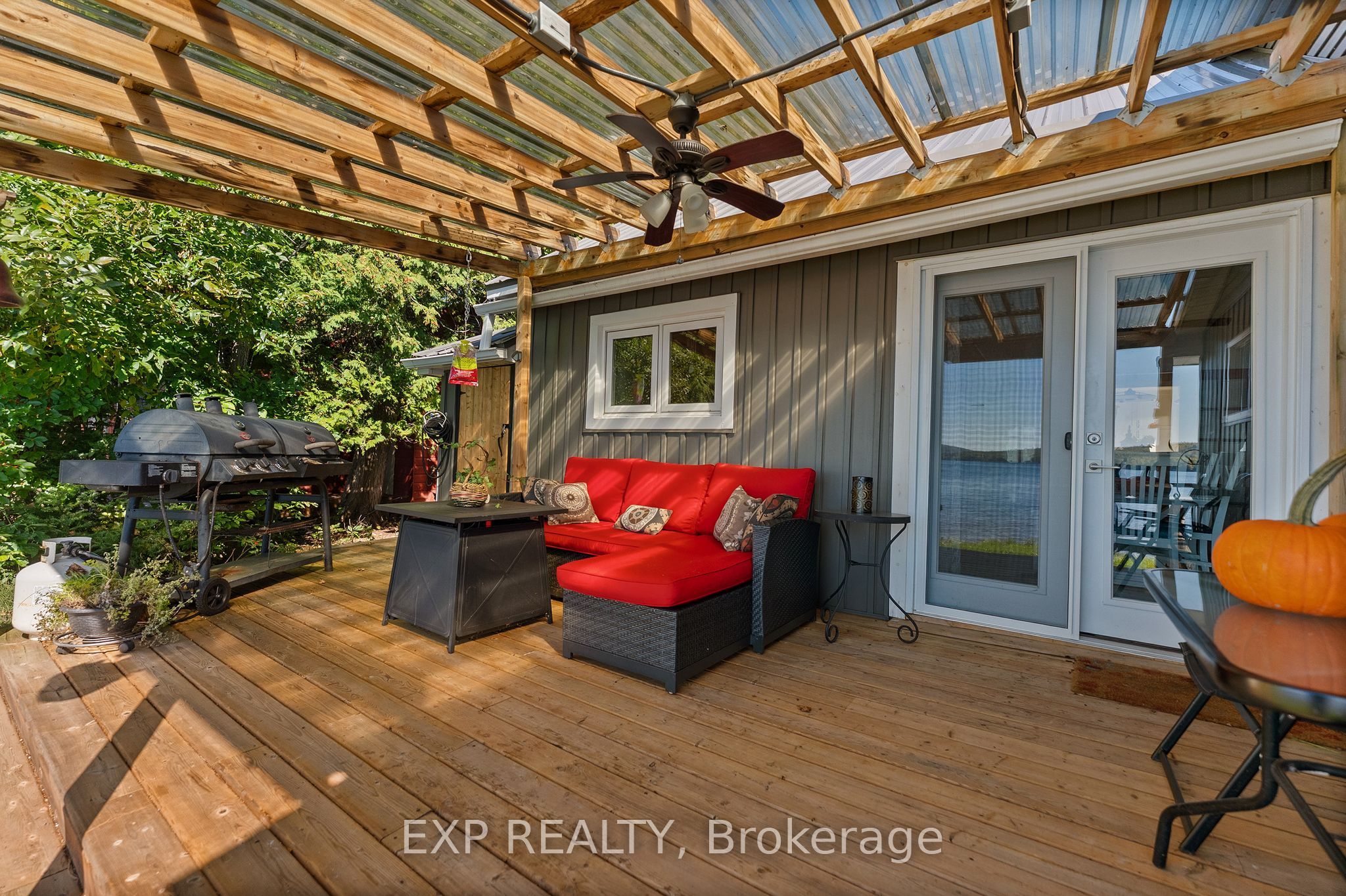 42195 Combermere Road Property Photo 34