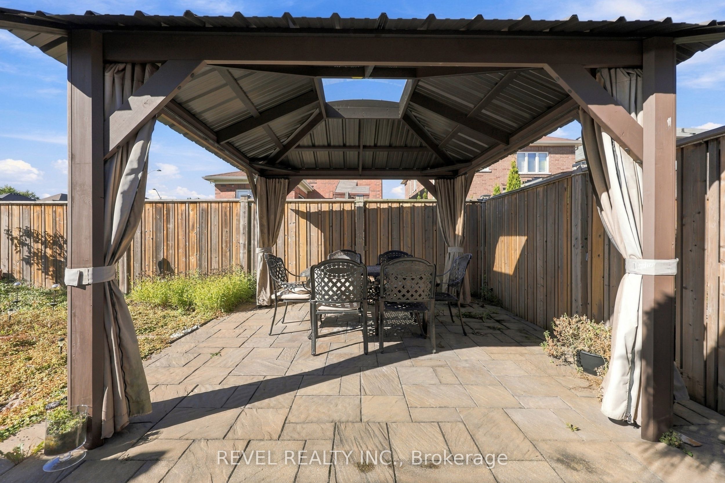 97 Narbonne Crescent Property Photo 45