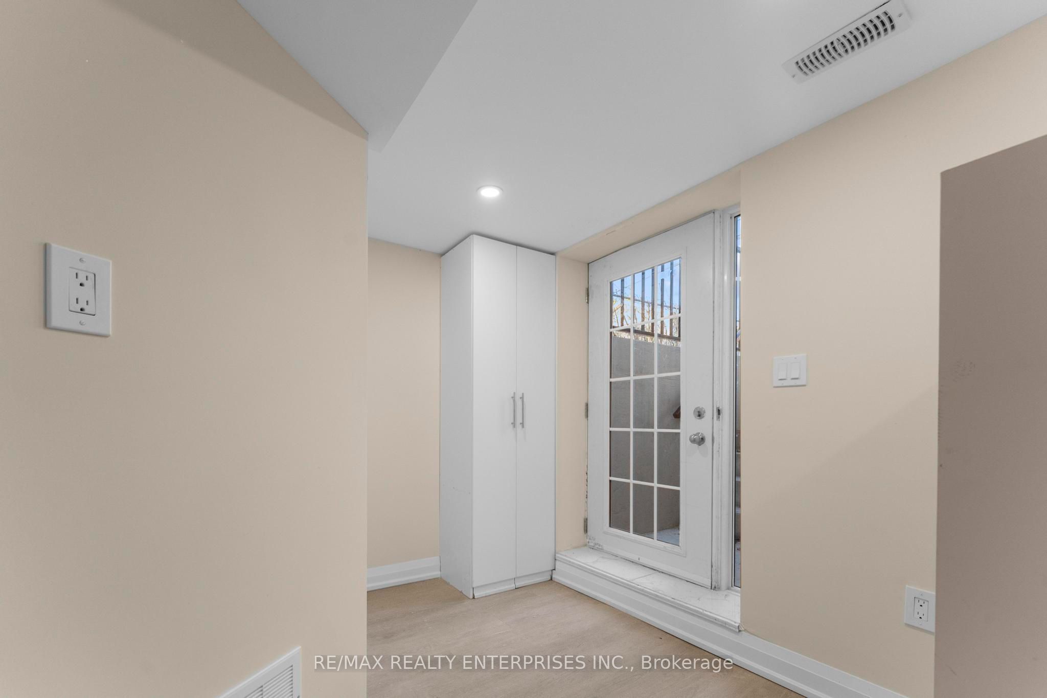 60 Wakelin Terrace Lower - 2 Bedroom Property Photo 3