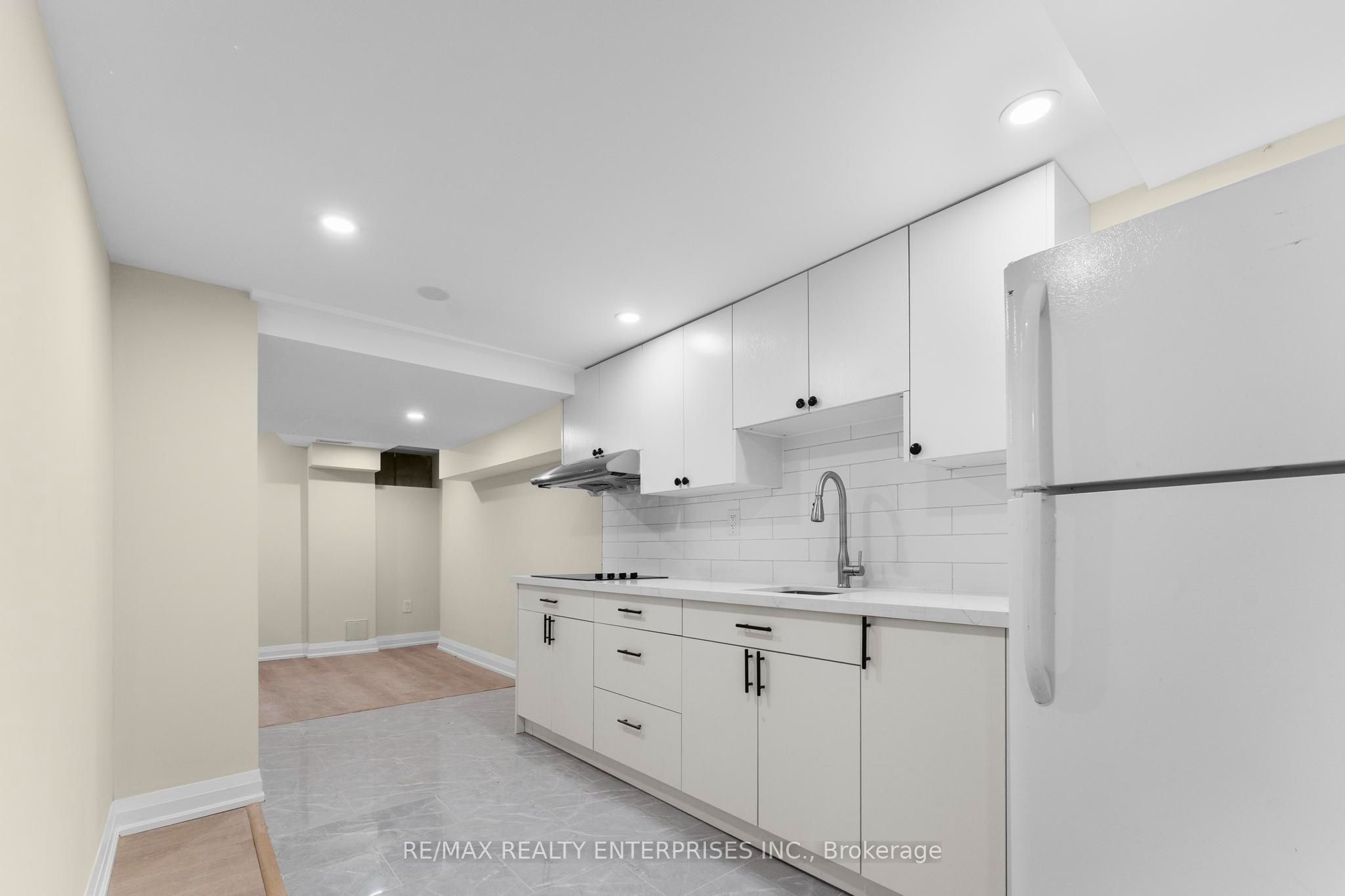 60 Wakelin Terrace Lower - 2 Bedroom Property Photo 4