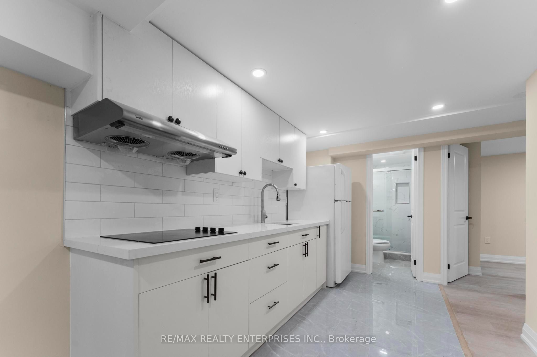 60 Wakelin Terrace Lower - 2 Bedroom Property Photo 5
