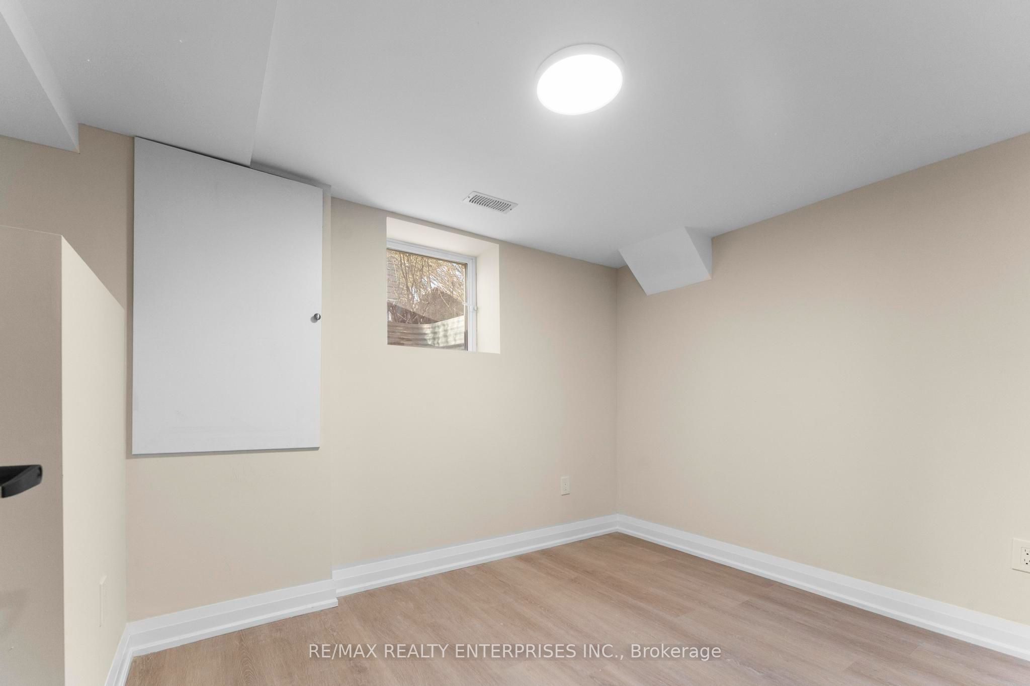 60 Wakelin Terrace Lower - 2 Bedroom Property Photo 6
