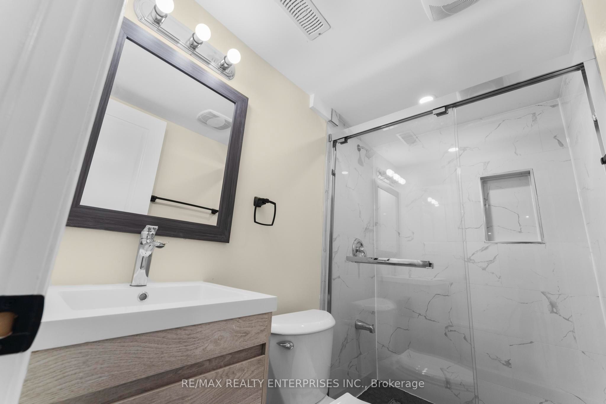 60 Wakelin Terrace Lower - 2 Bedroom Property Photo 9