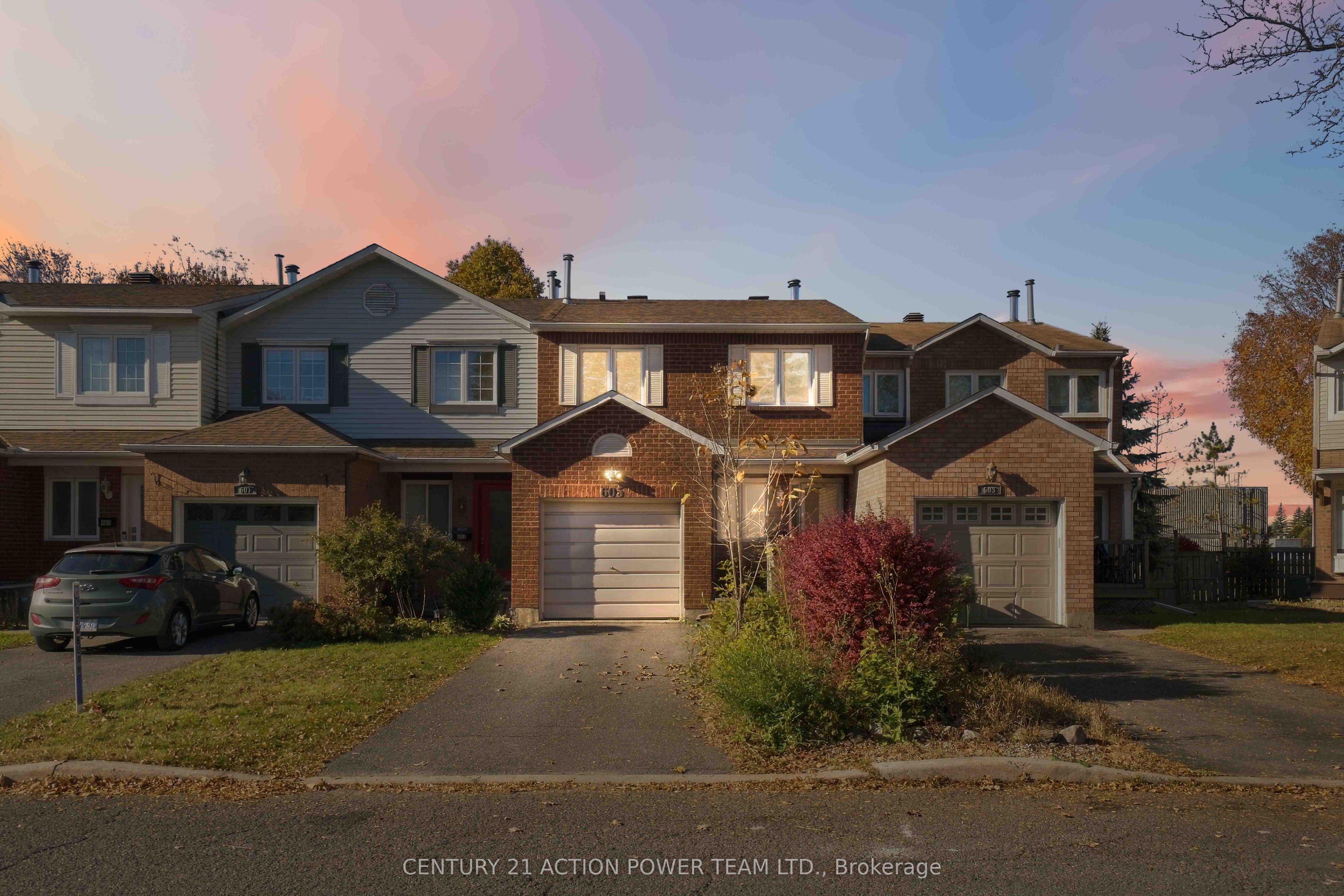 605 Latour Crescent Property Photo 1