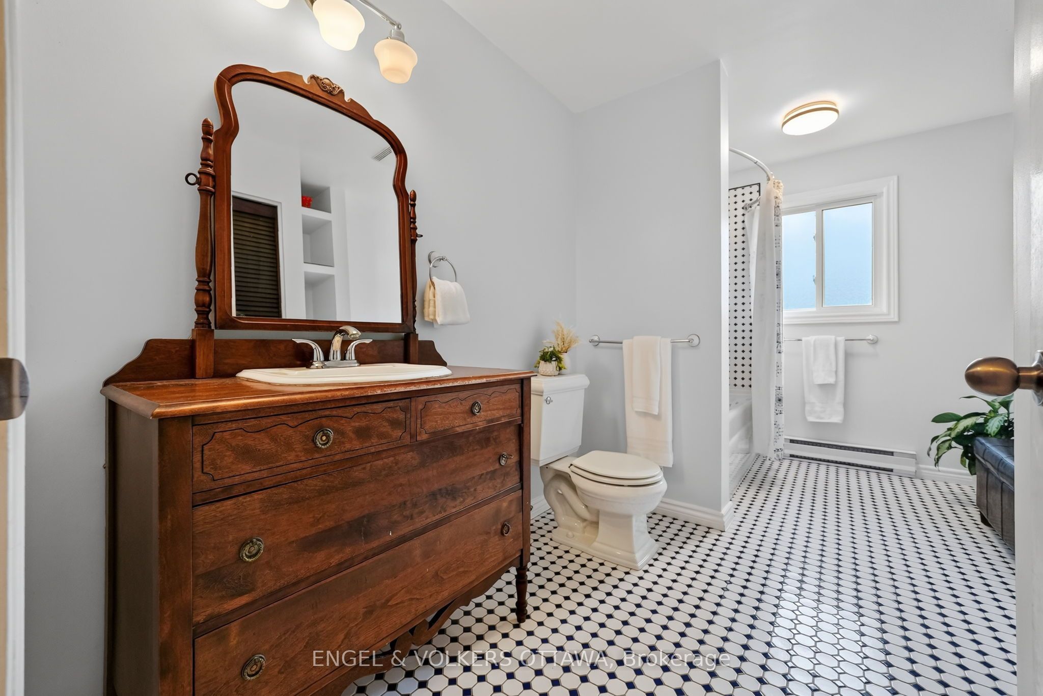901 Ferguson Road Property Photo 23