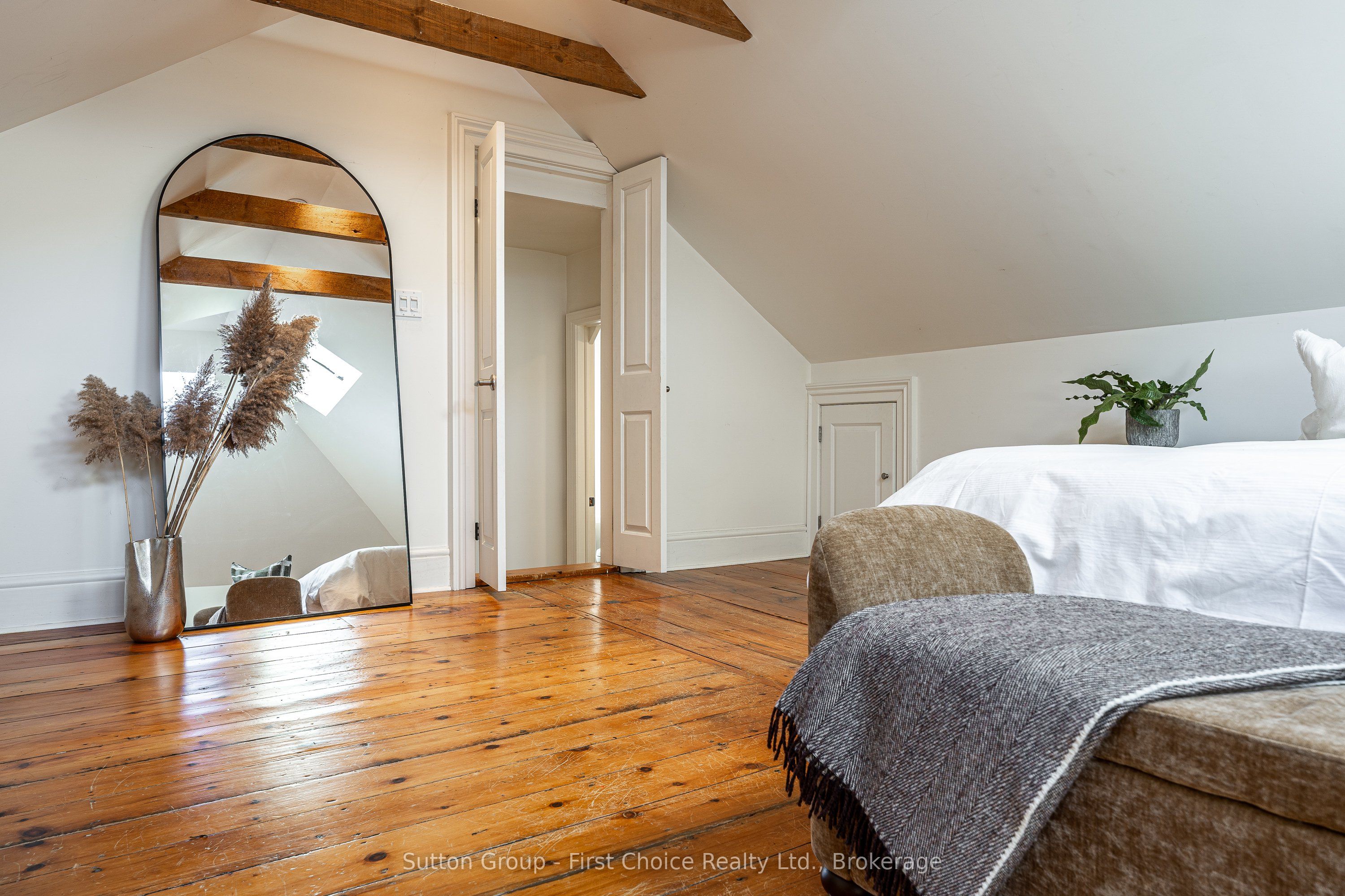 109 Cobourg Street Property Photo 41