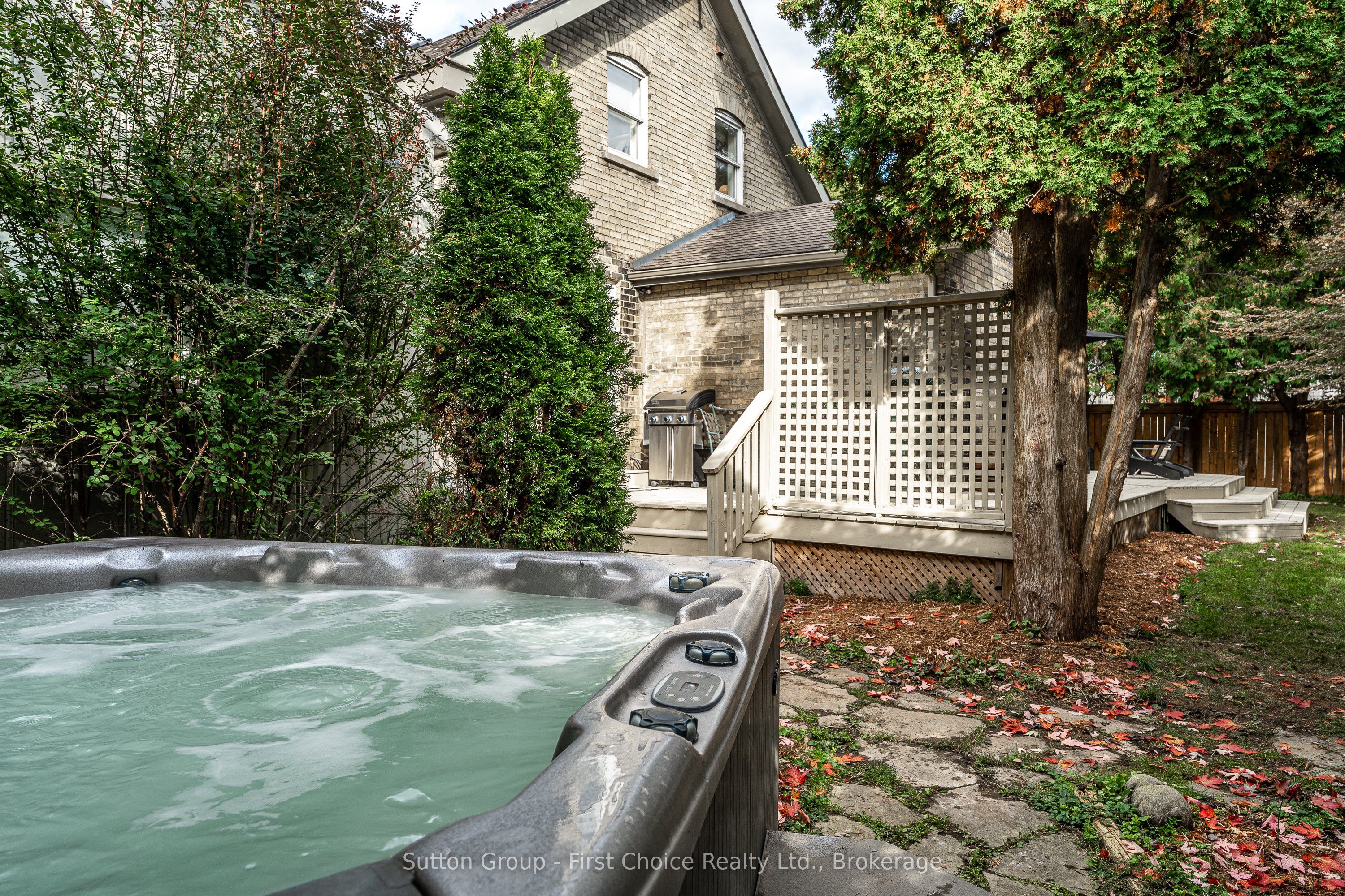 109 Cobourg Street Property Photo 46