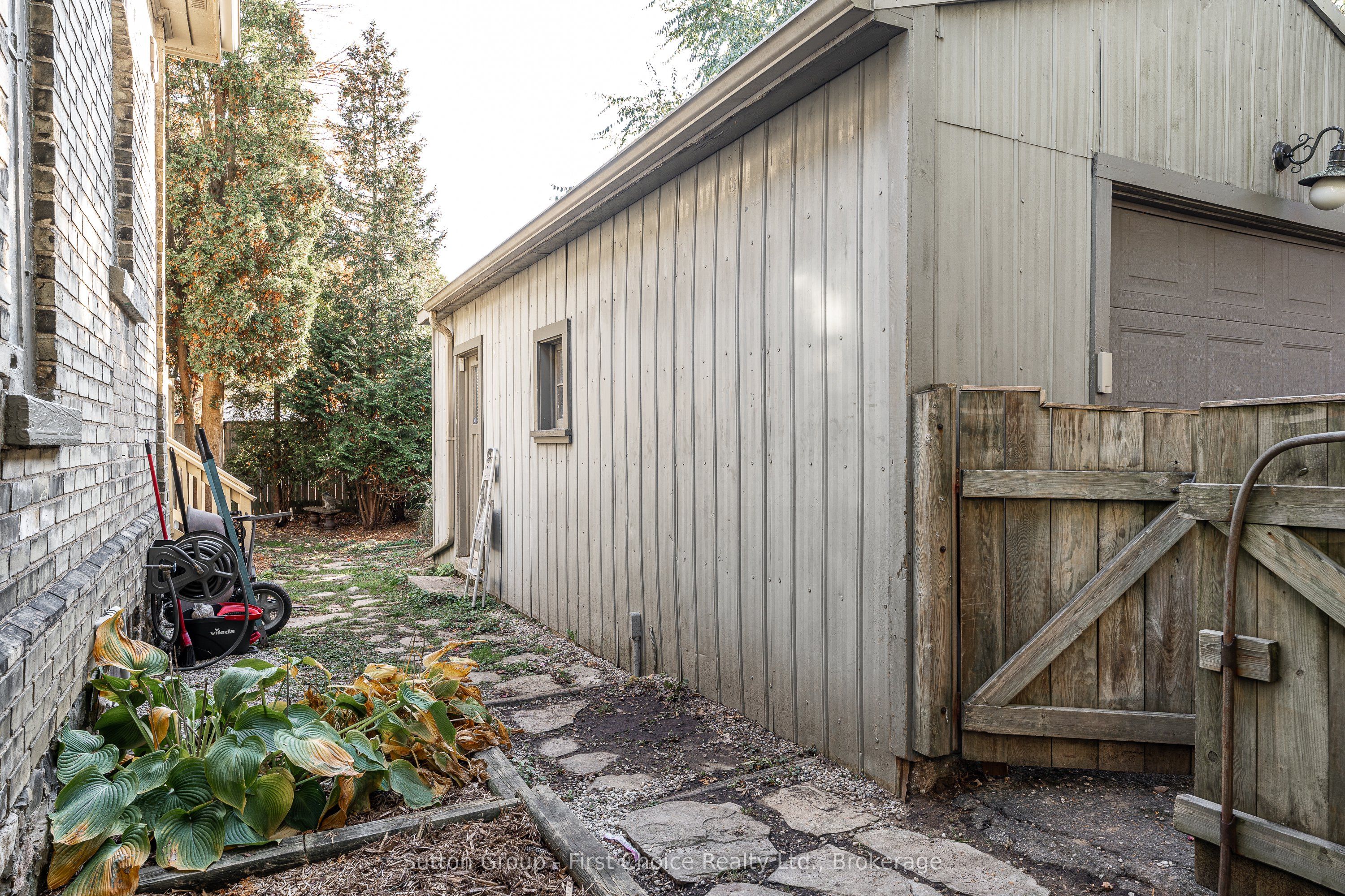 109 Cobourg Street Property Photo 49