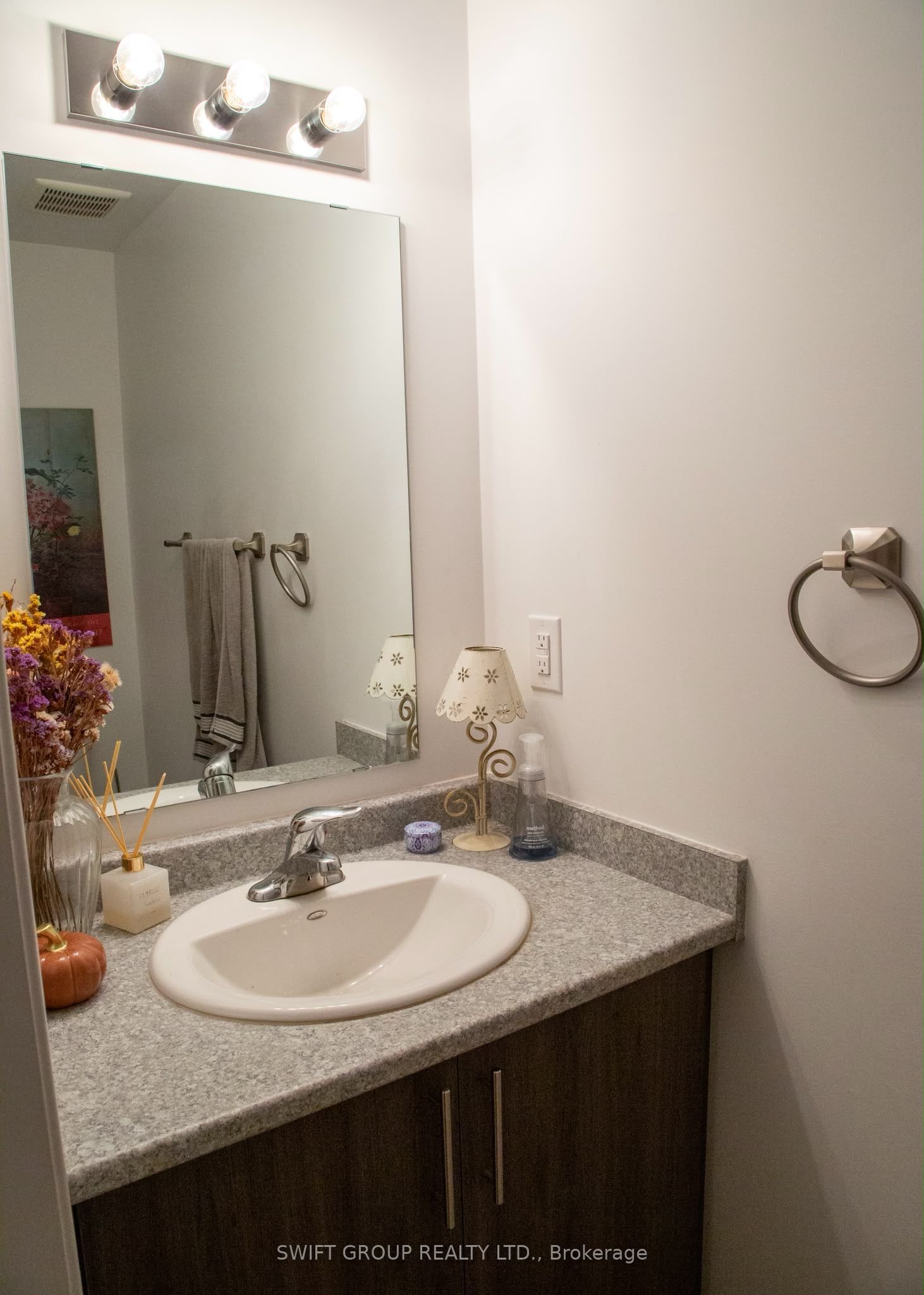 78 Beauchamp Drive Property Photo 10