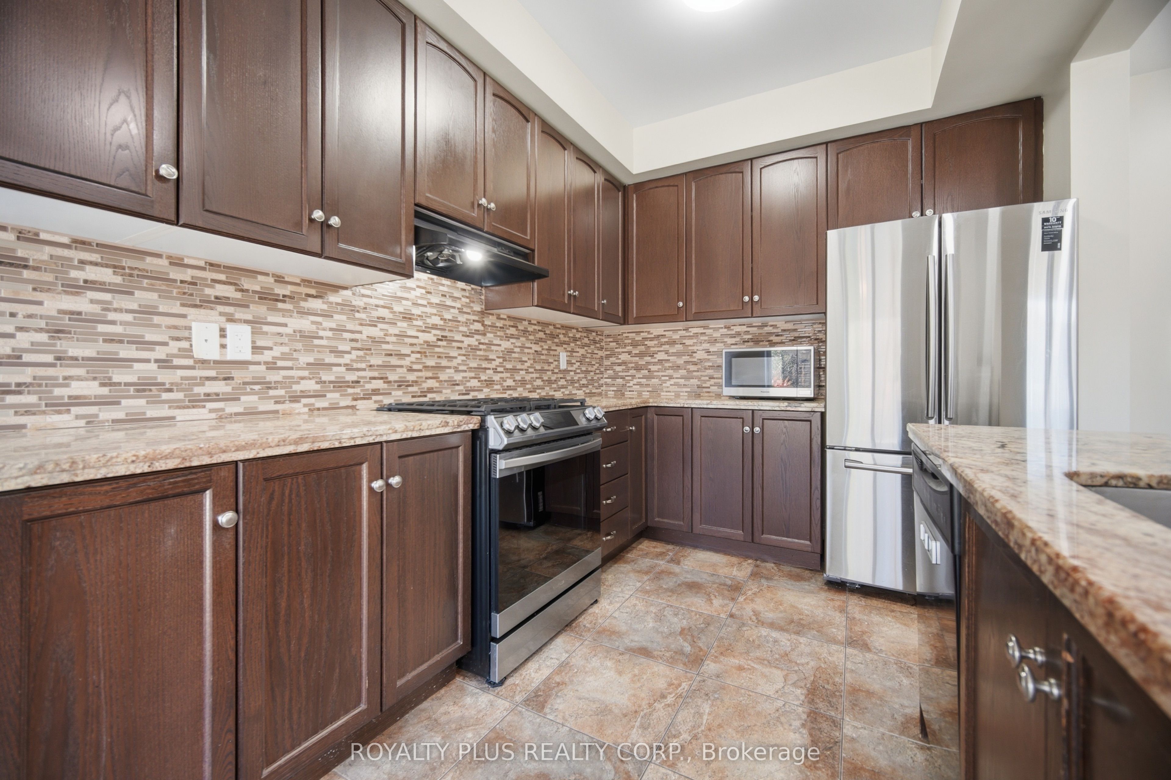 116 Echovalley Drive Property Photo 17