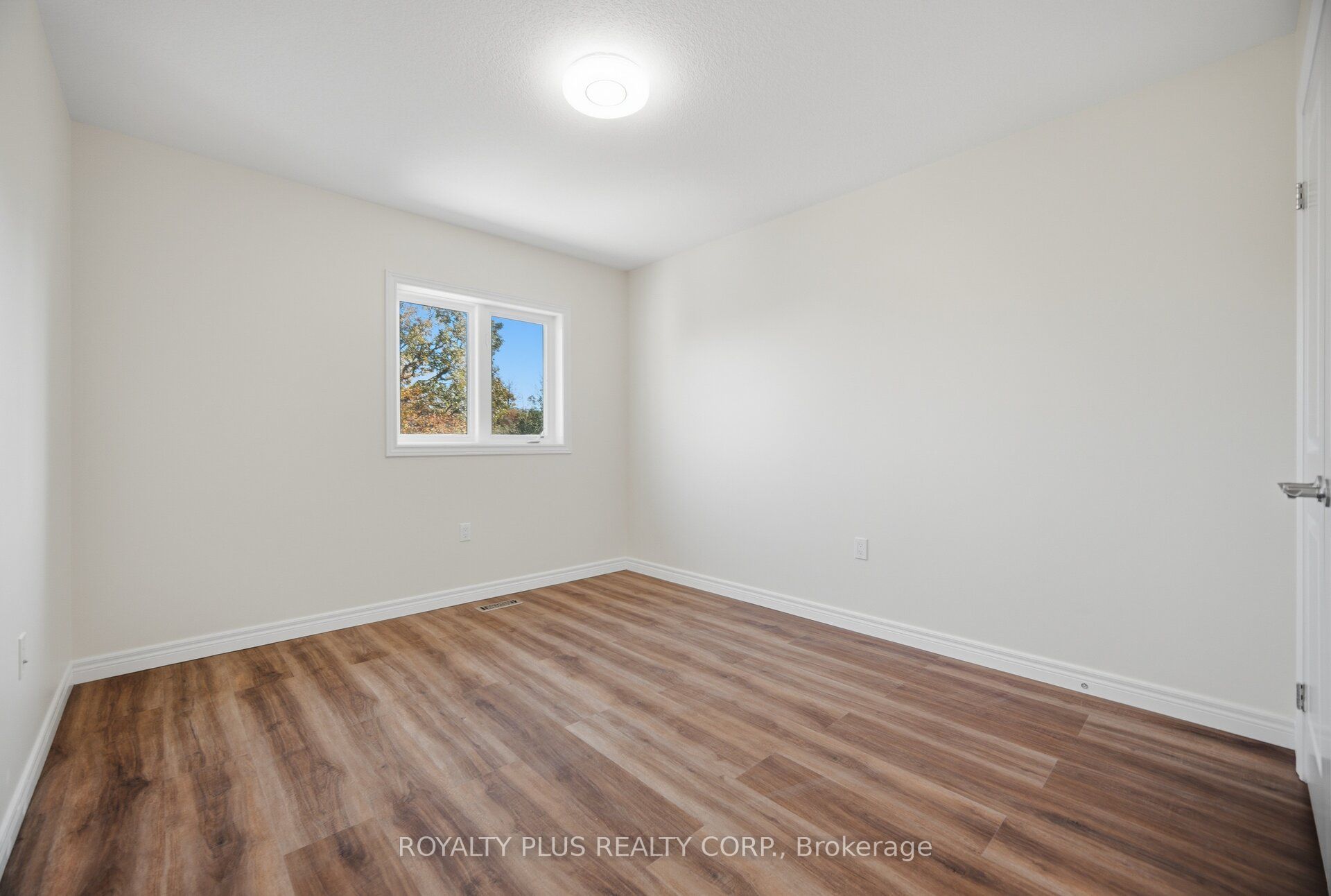 116 Echovalley Drive Property Photo 24