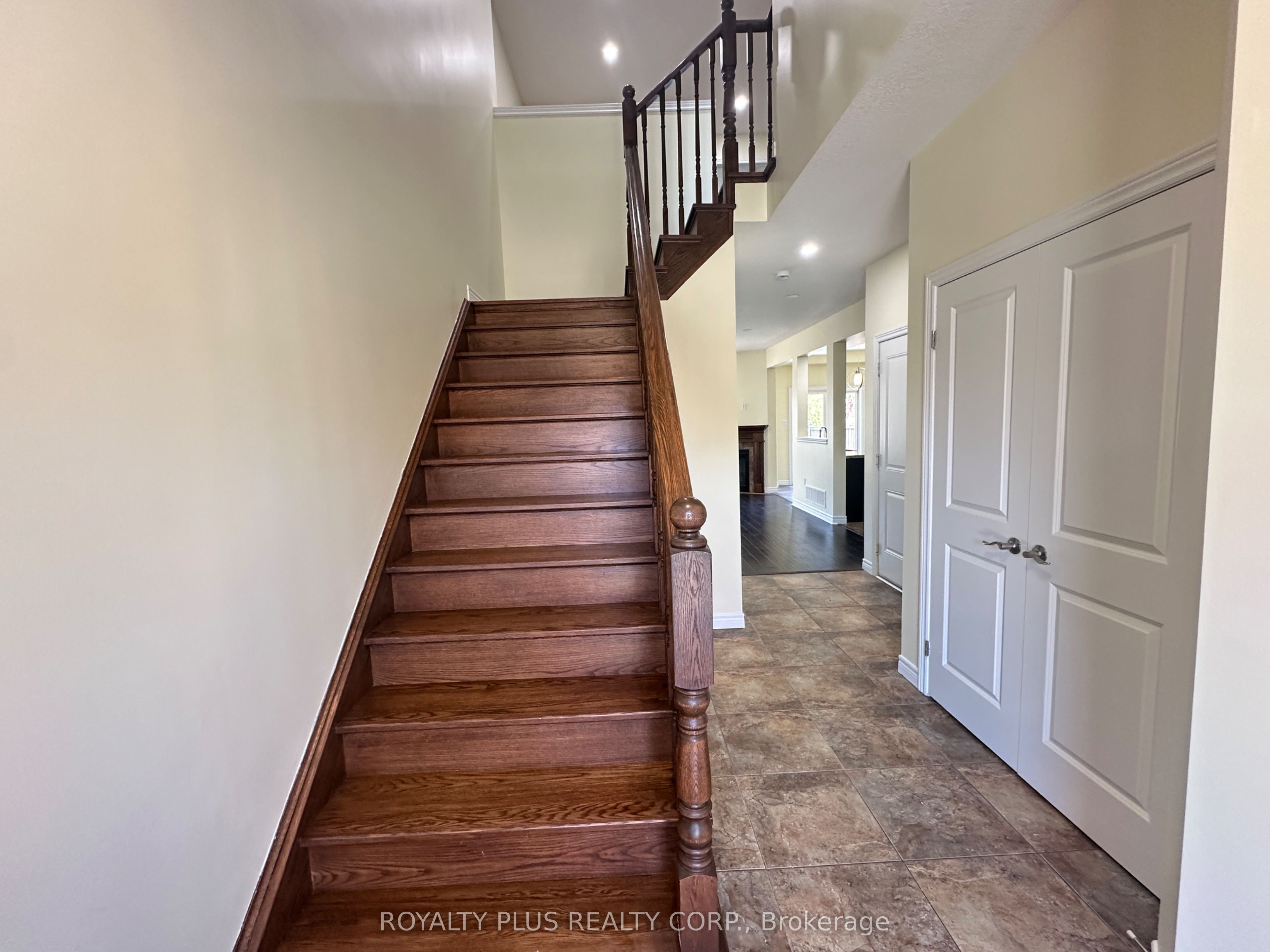 116 Echovalley Drive Property Photo 34