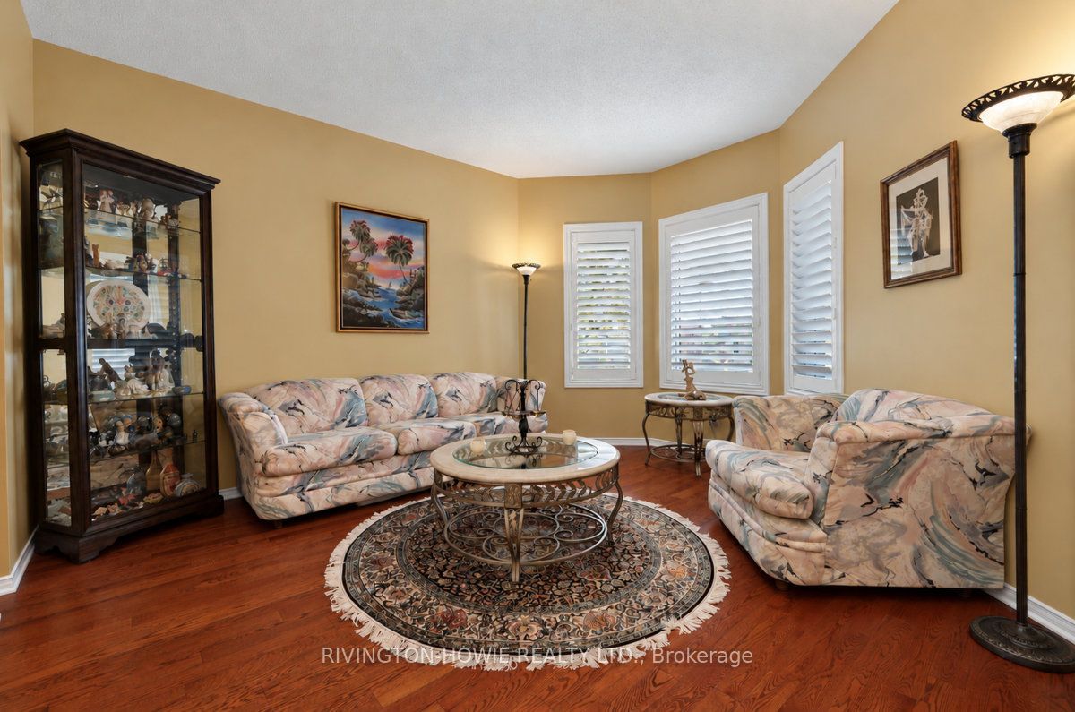 82 Upminster Way Property Photo 8