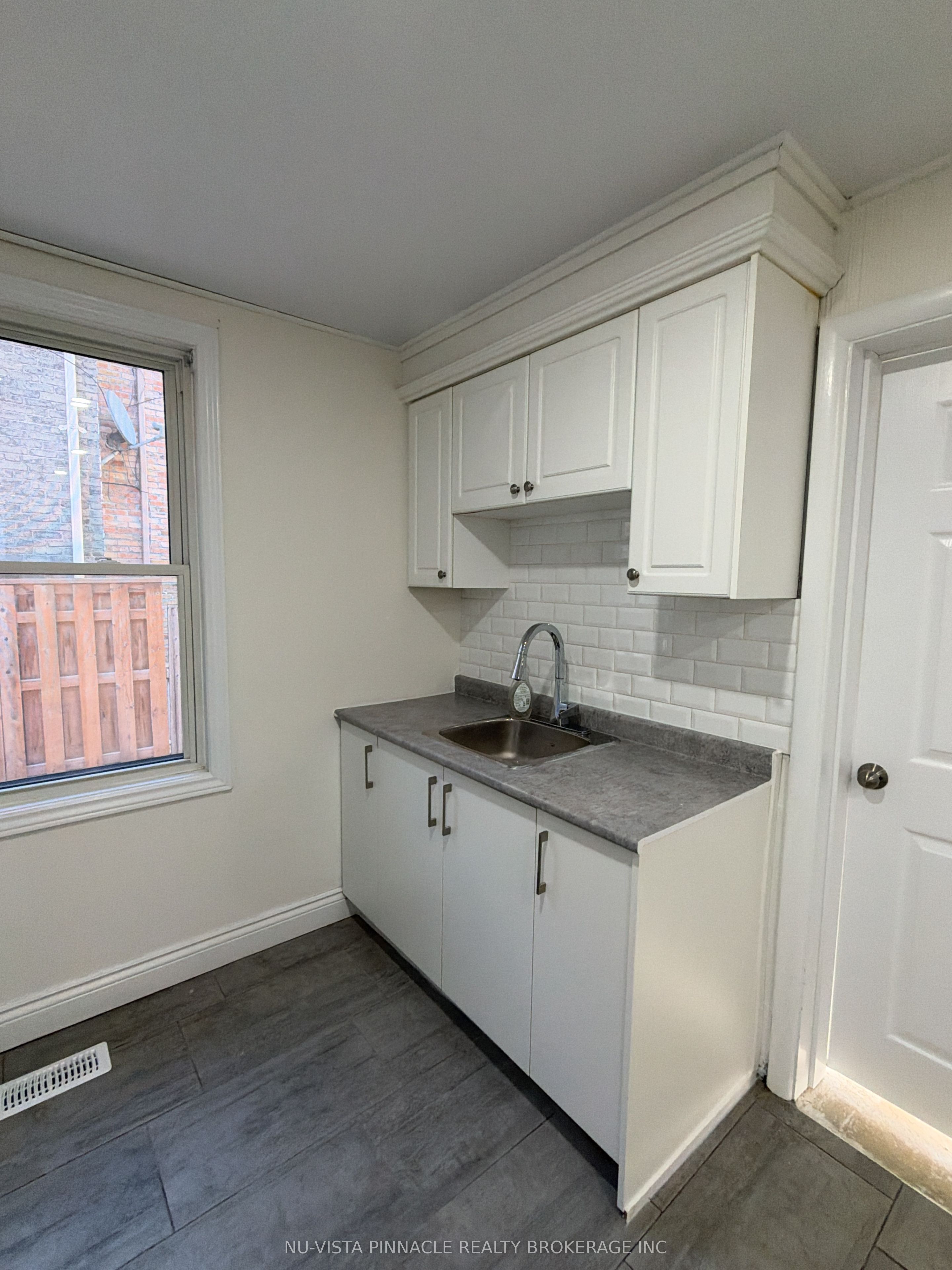 191 Sydenham Street Property Photo 15