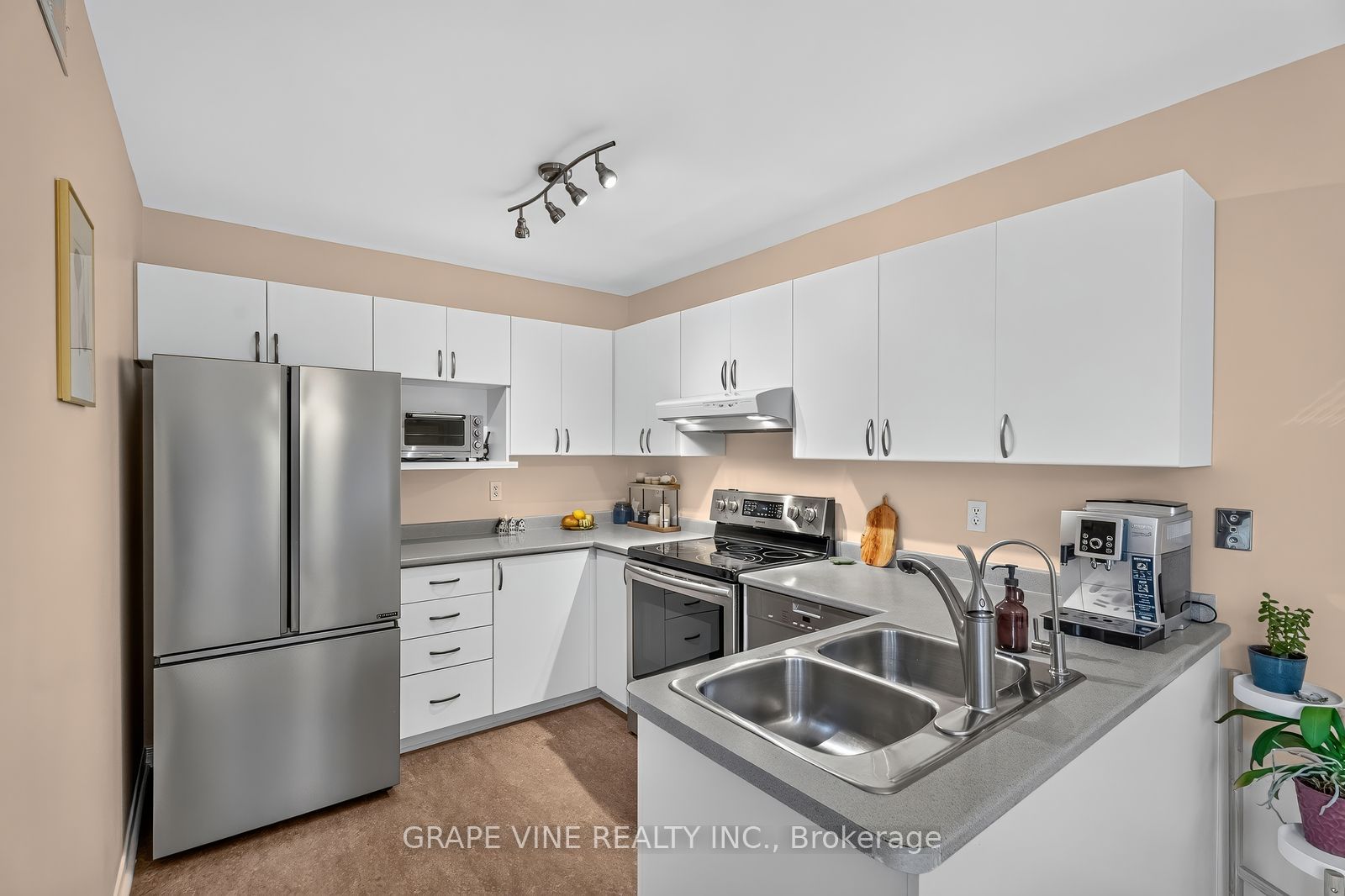 22 Hodgson Court Property Photo 11