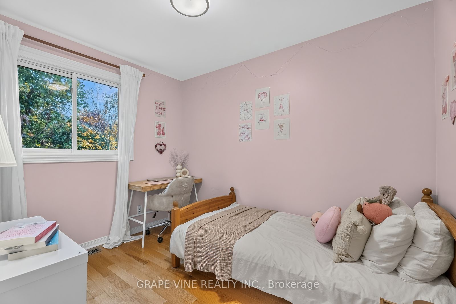 22 Hodgson Court Property Photo 24