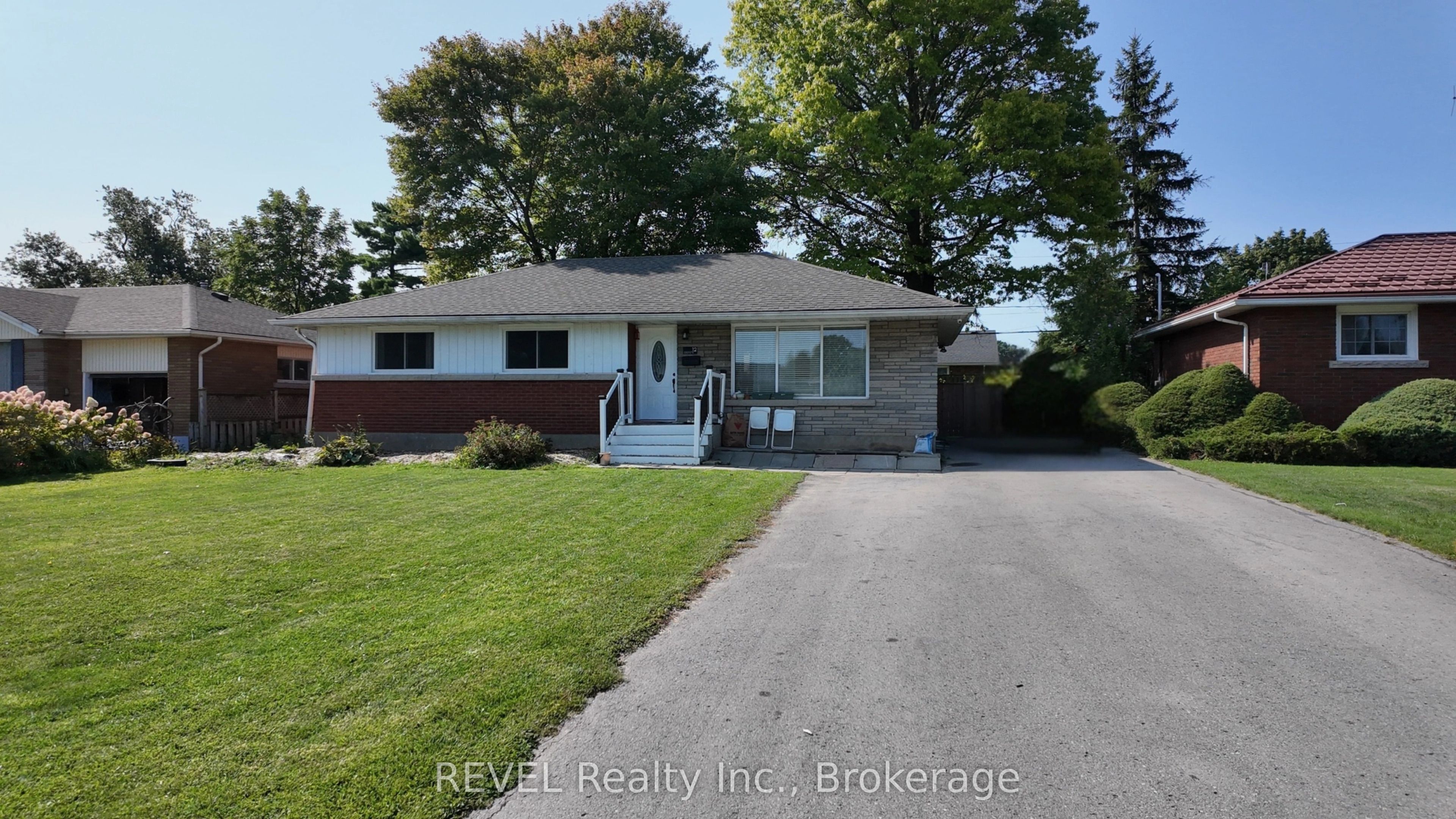 12 Glendale Drive Property Photo 1